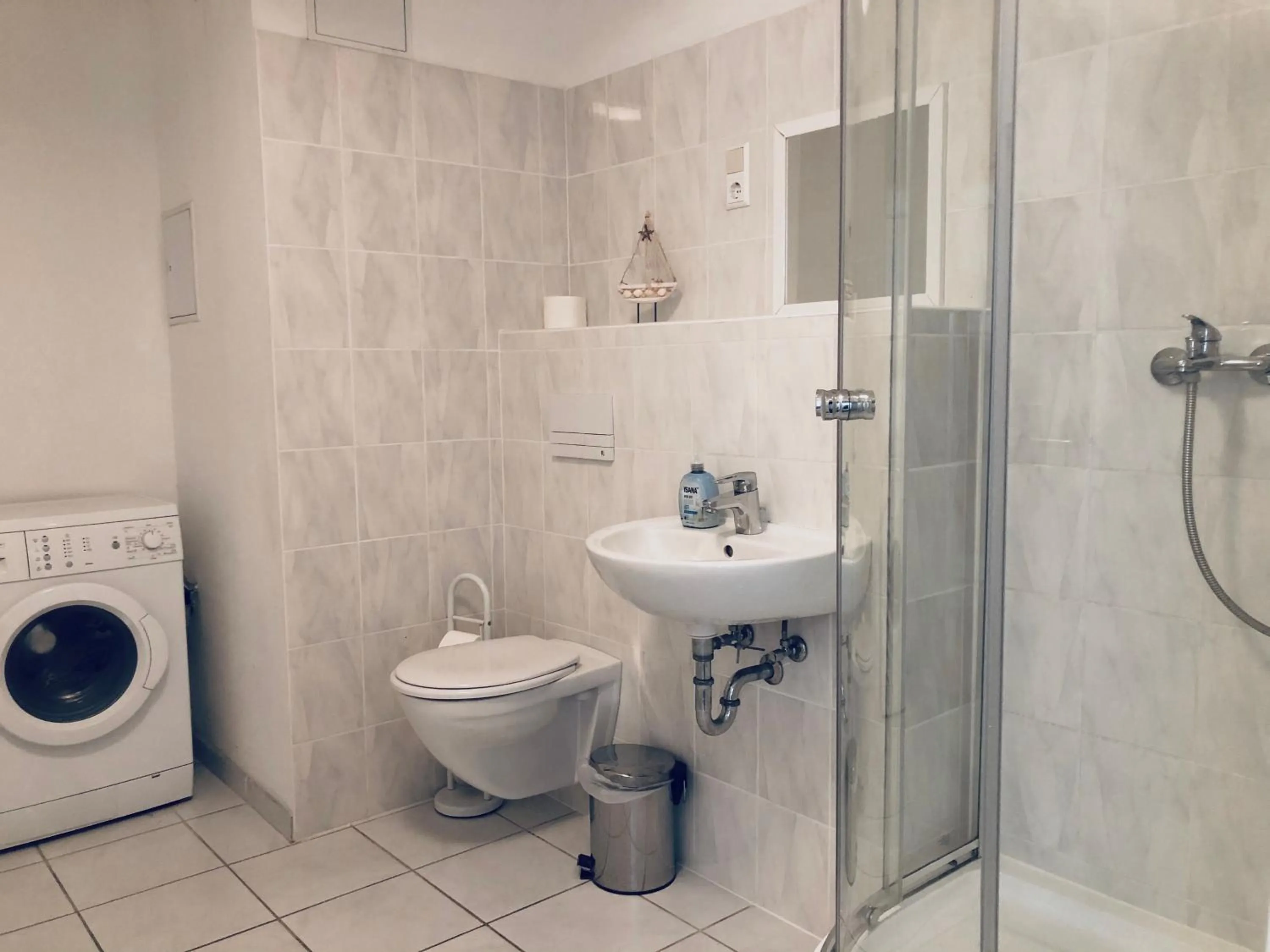 Bathroom in BNB Potsdamer Platz - Rooms & Apartments