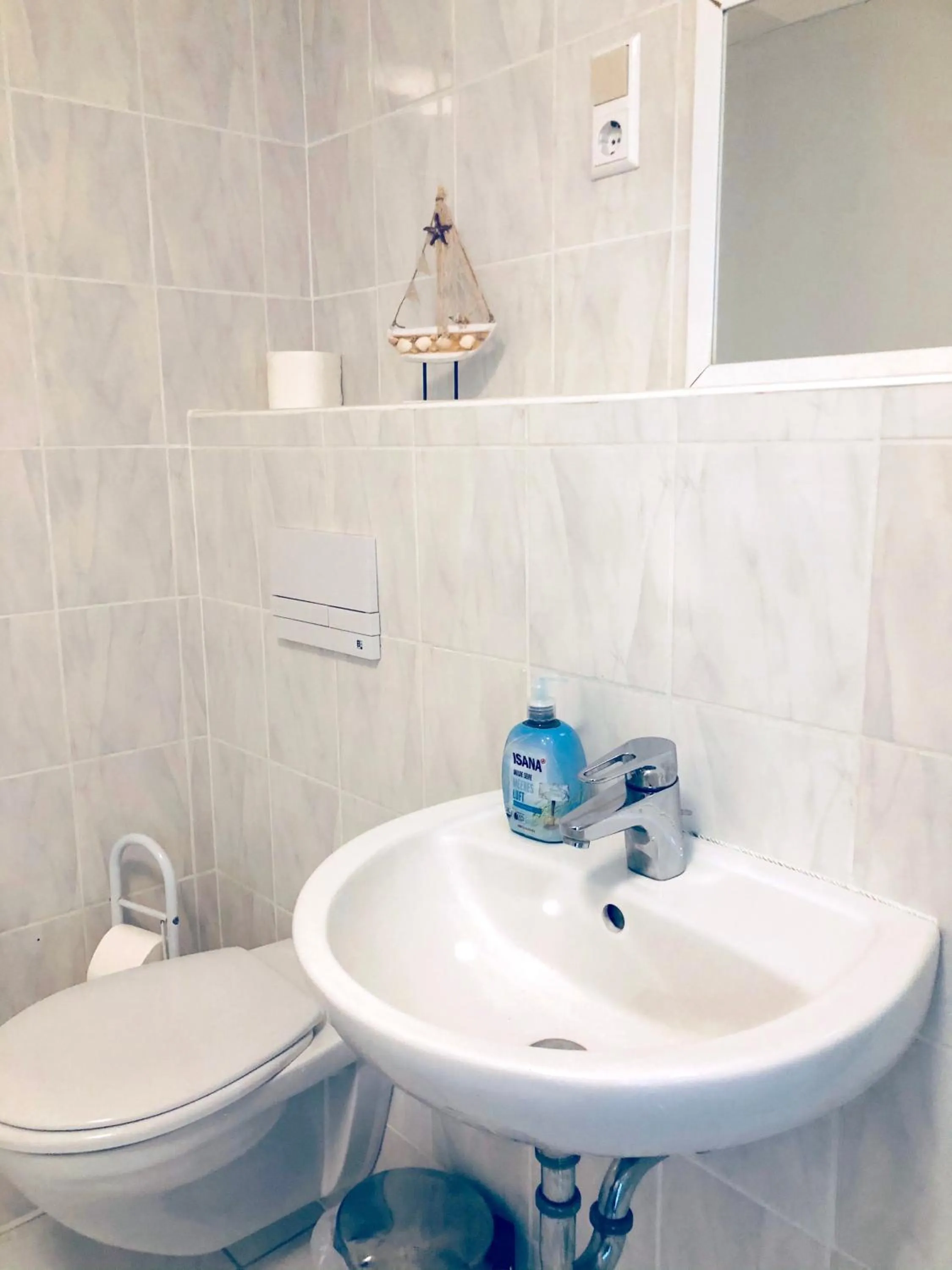 Bathroom in BNB Potsdamer Platz - Rooms & Apartments