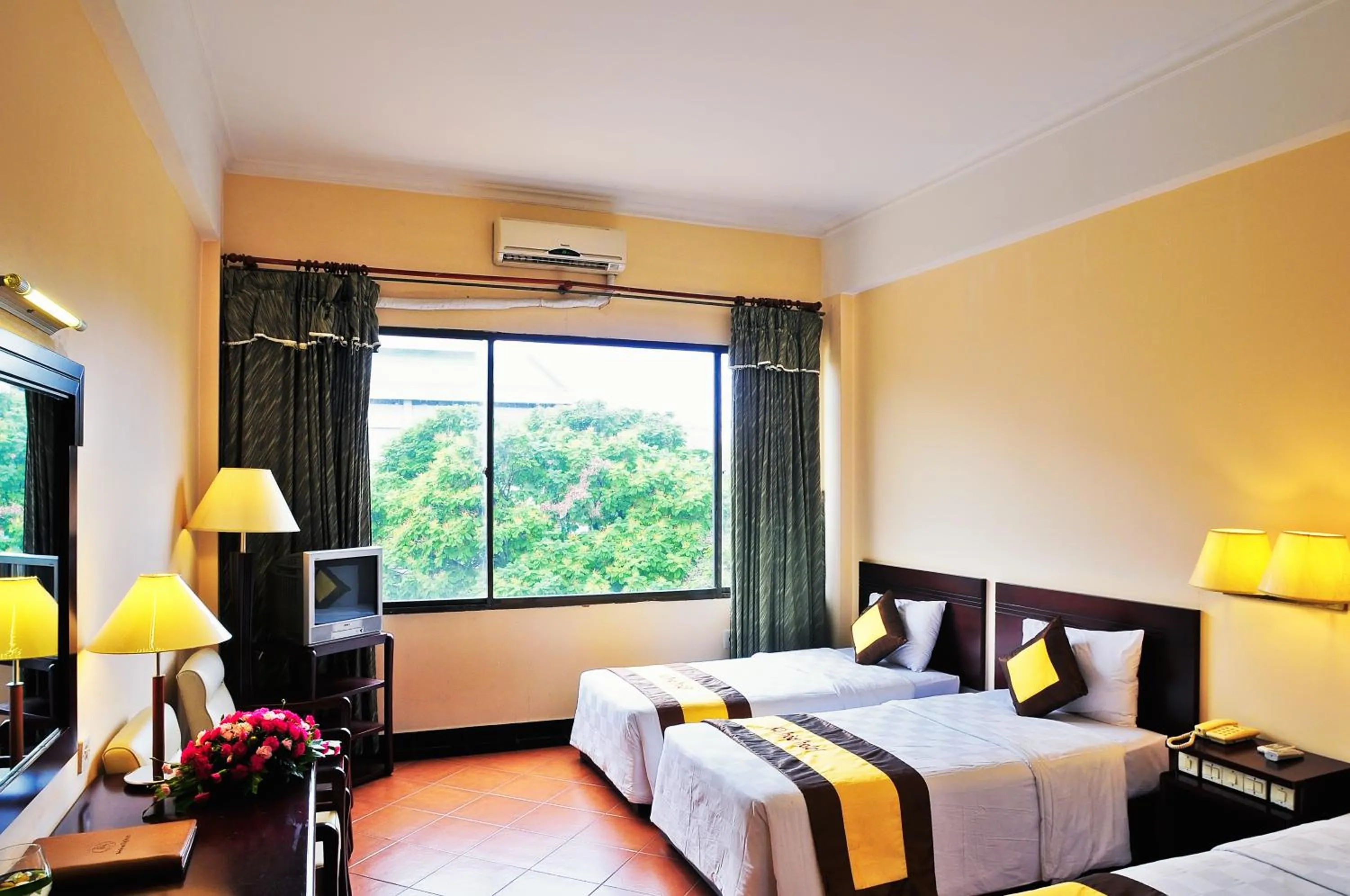 Bedroom, Bed in Ky Hoa Hotel Ho Chi Minh