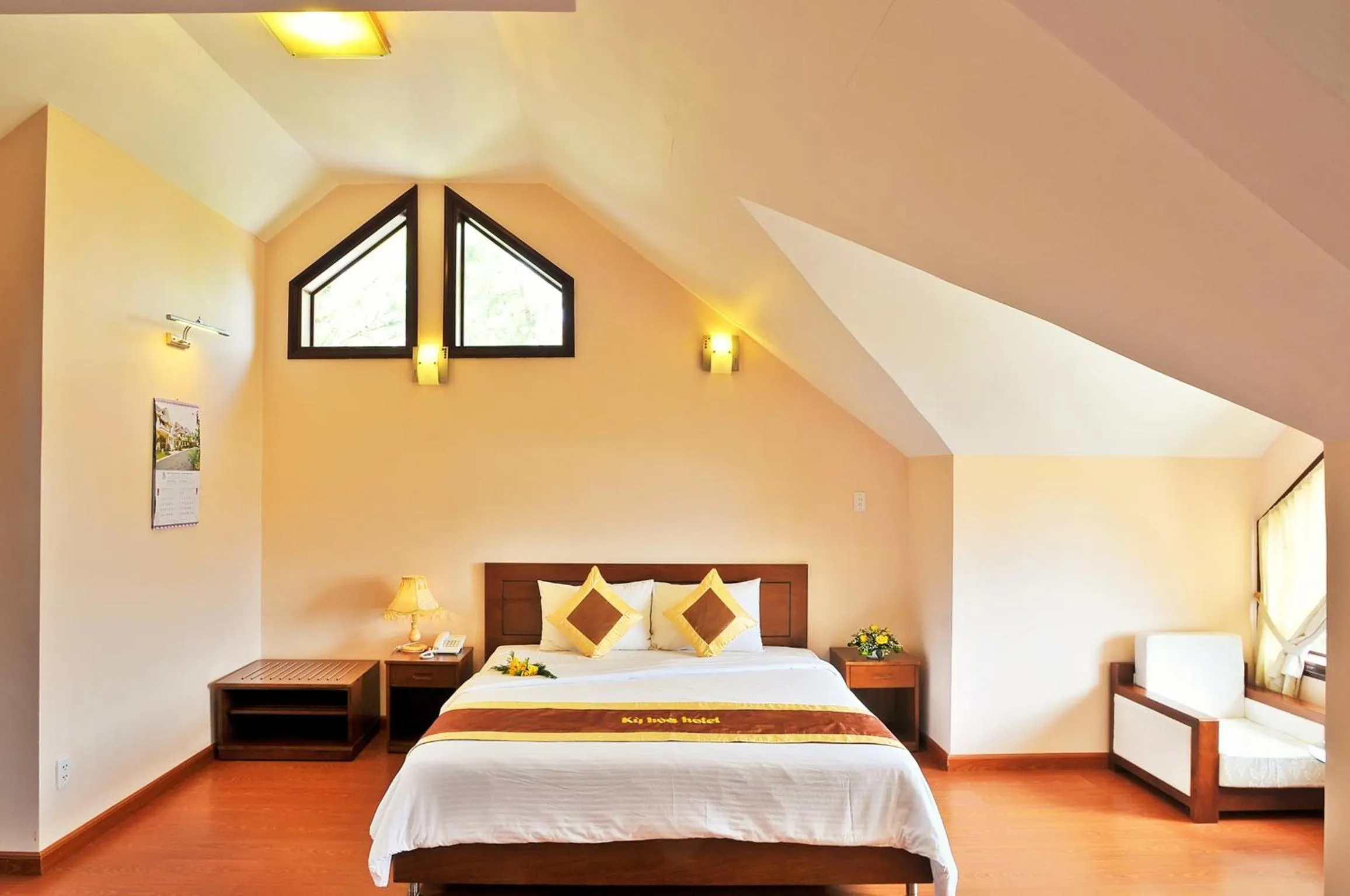 Bedroom, Bed in Ky Hoa Hotel Da Lat