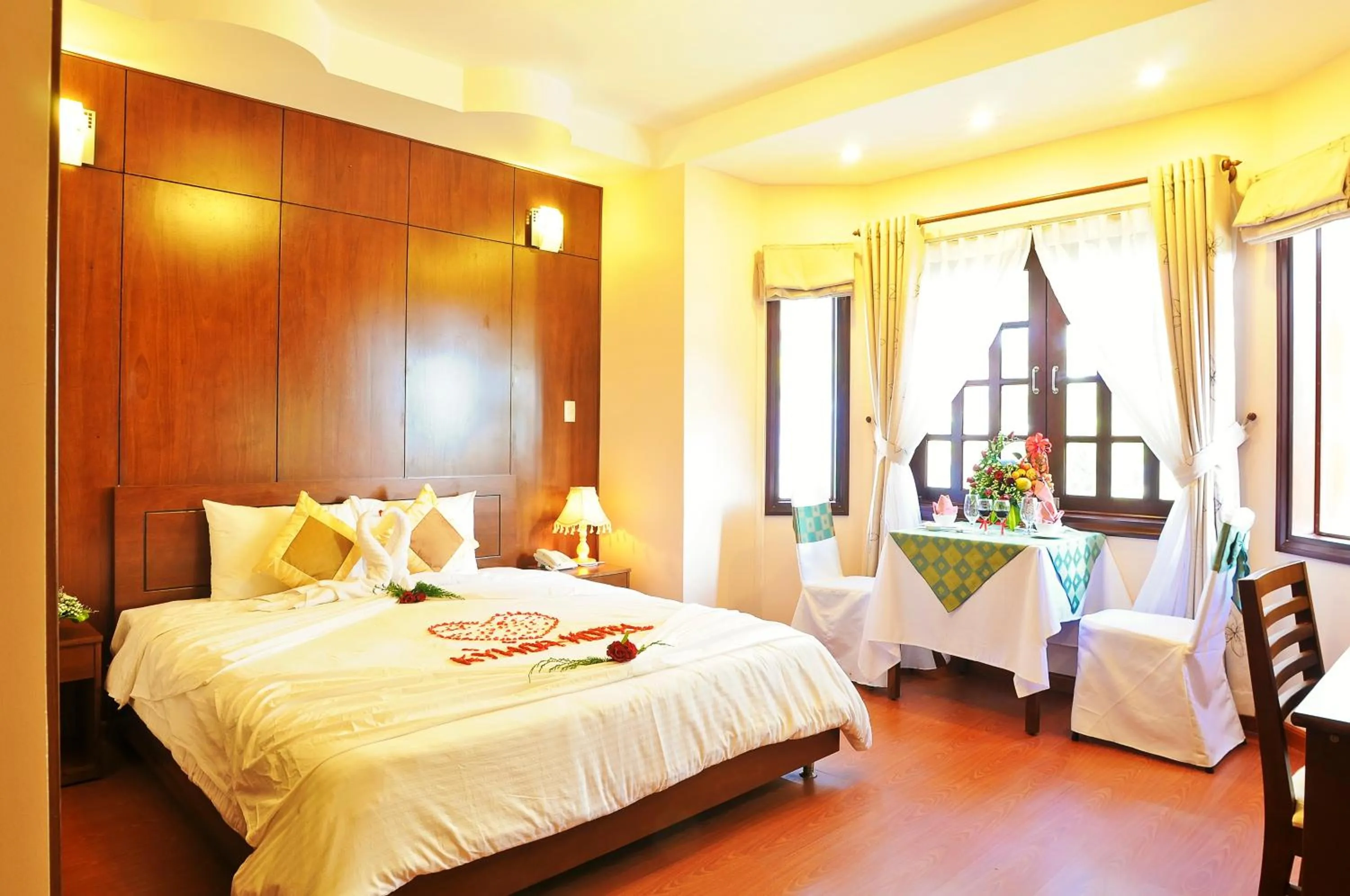 Bedroom, Bed in Ky Hoa Hotel Da Lat