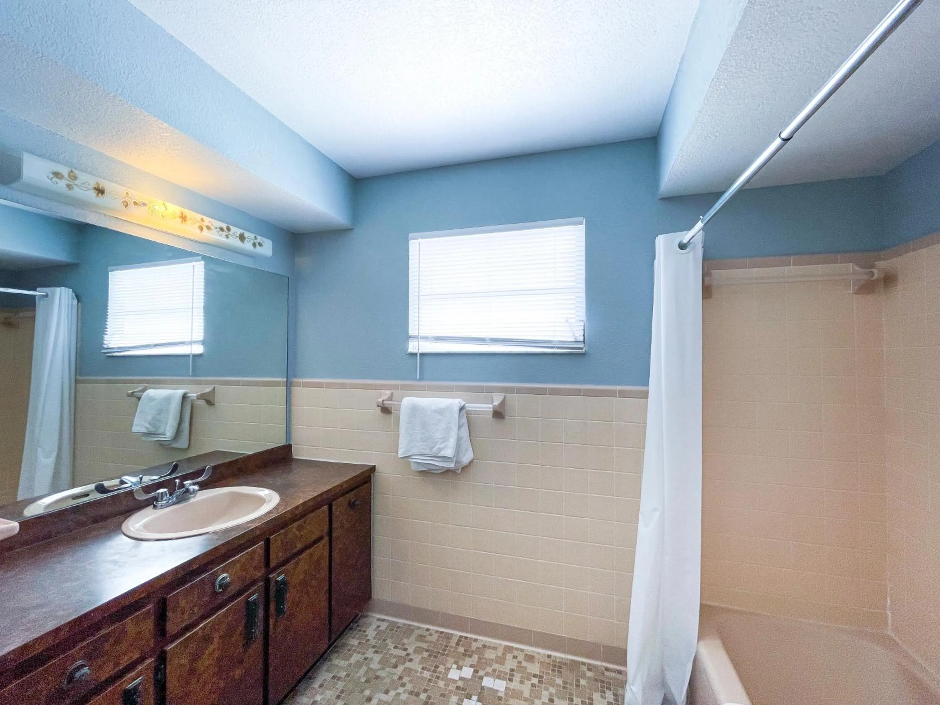 Sunrise Resort Motel South