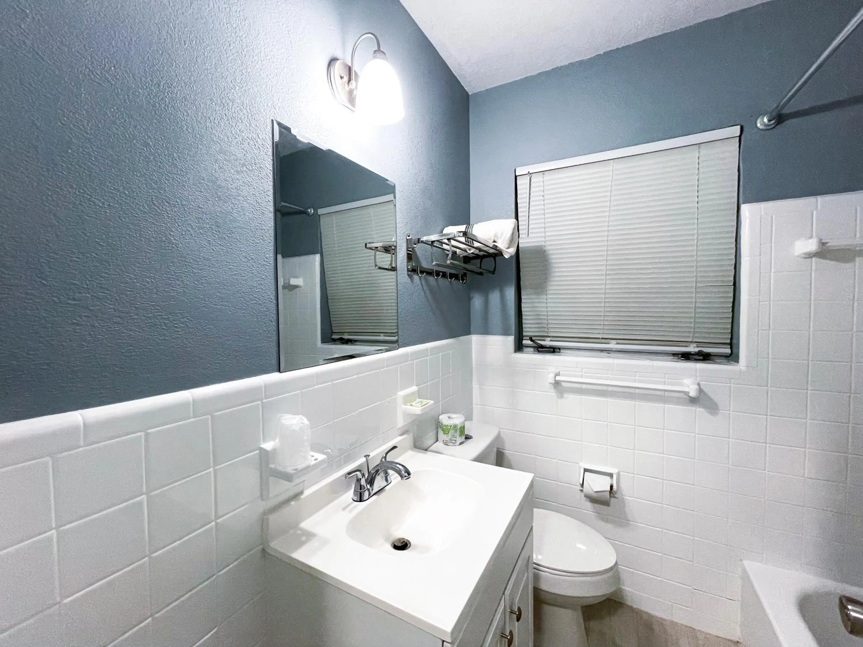 Sunrise Resort Motel South