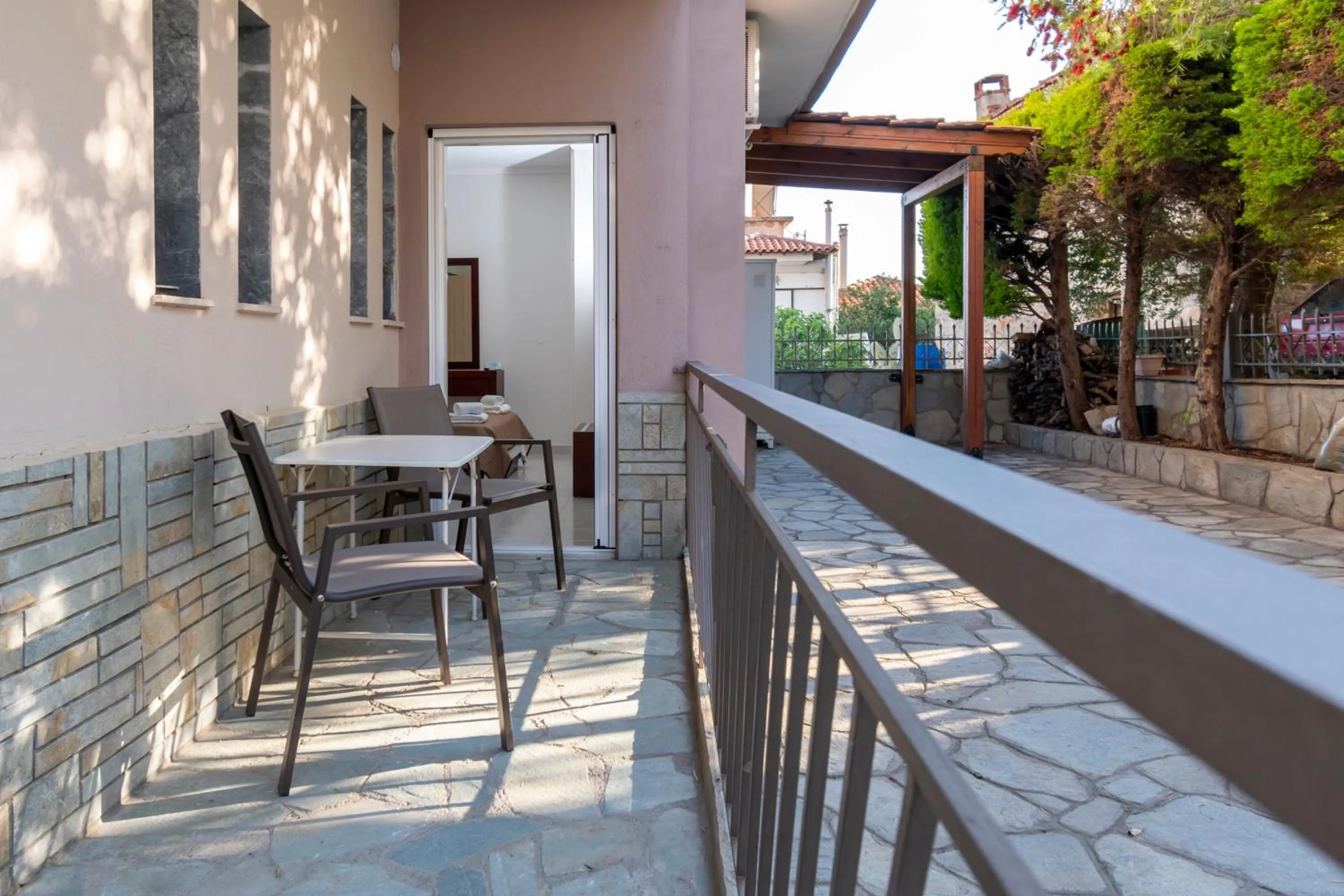 Property building in Naias