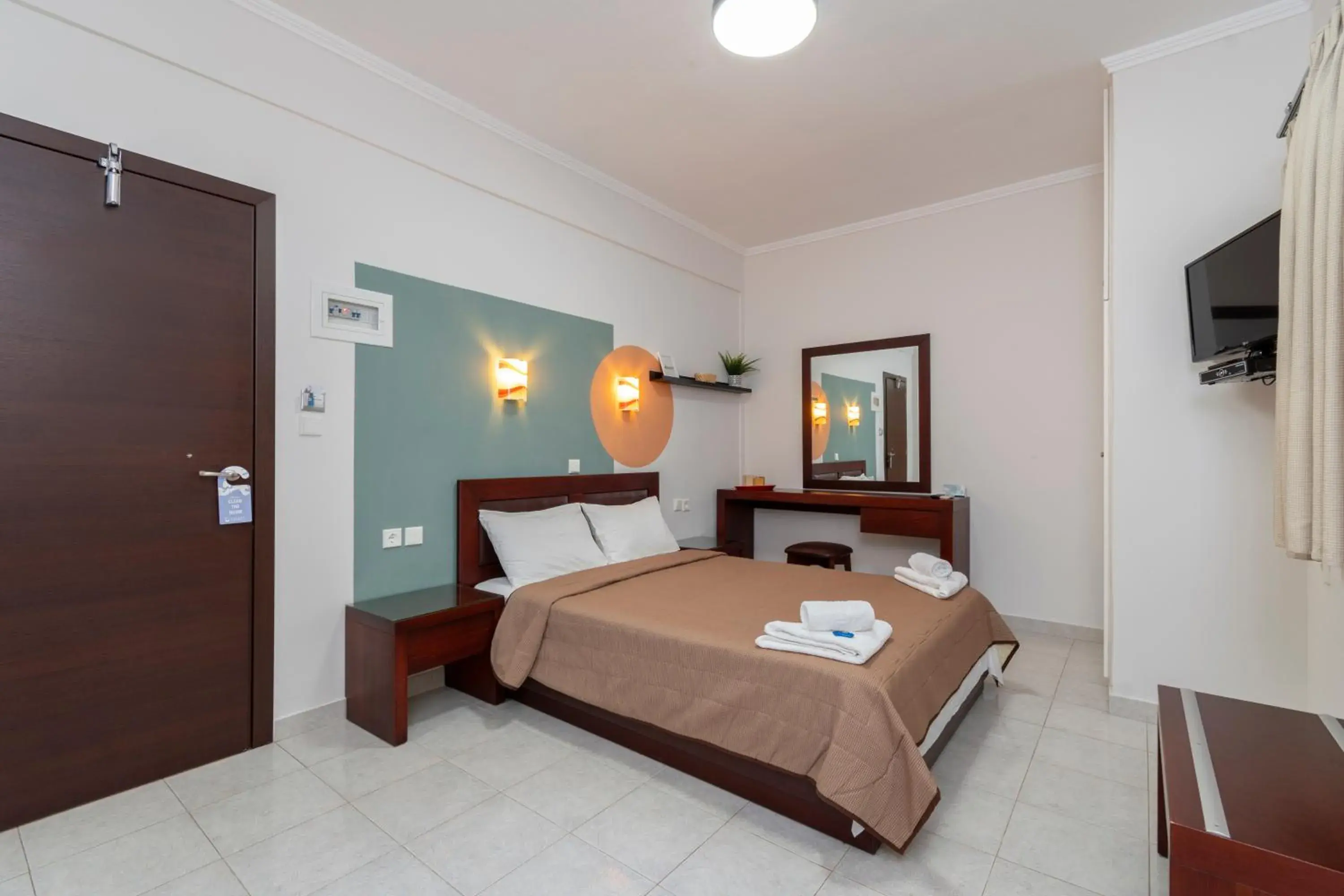 Standard Studio in Naias Standard Studio in Naias