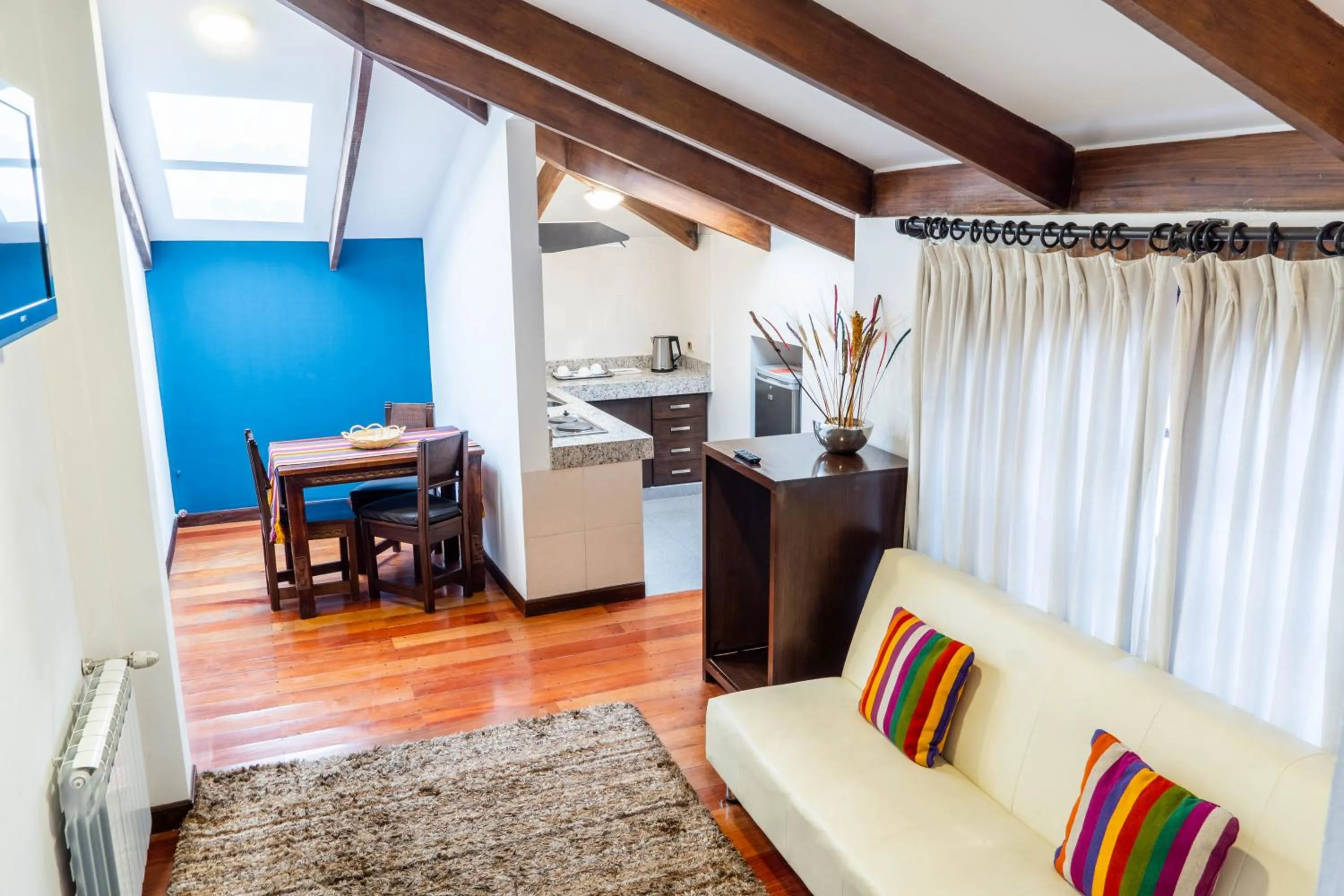 Kitchen or kitchenette in La Casona Hotel Boutique