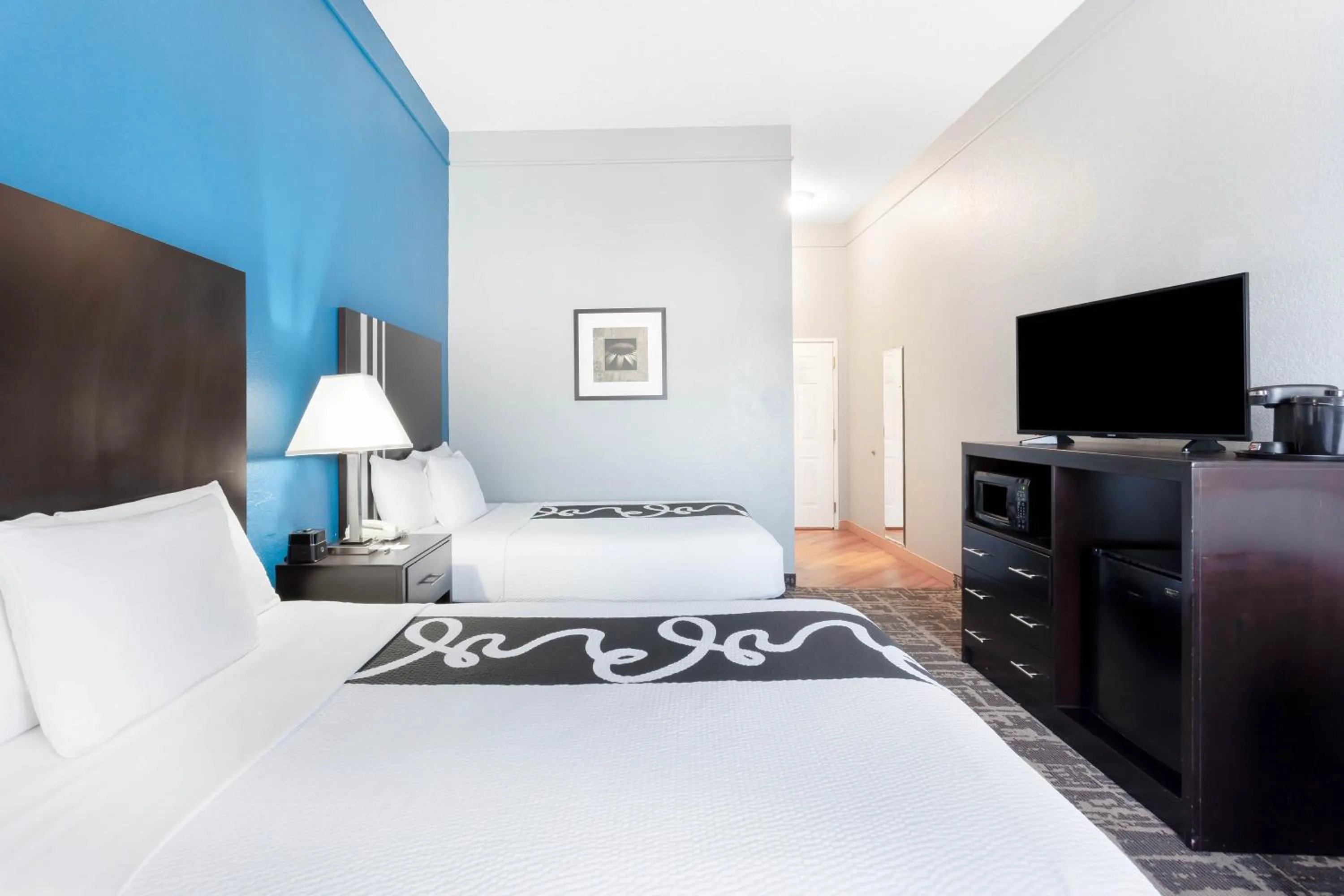 Bedroom, Bed in La Quinta by Wyndham Kerrville