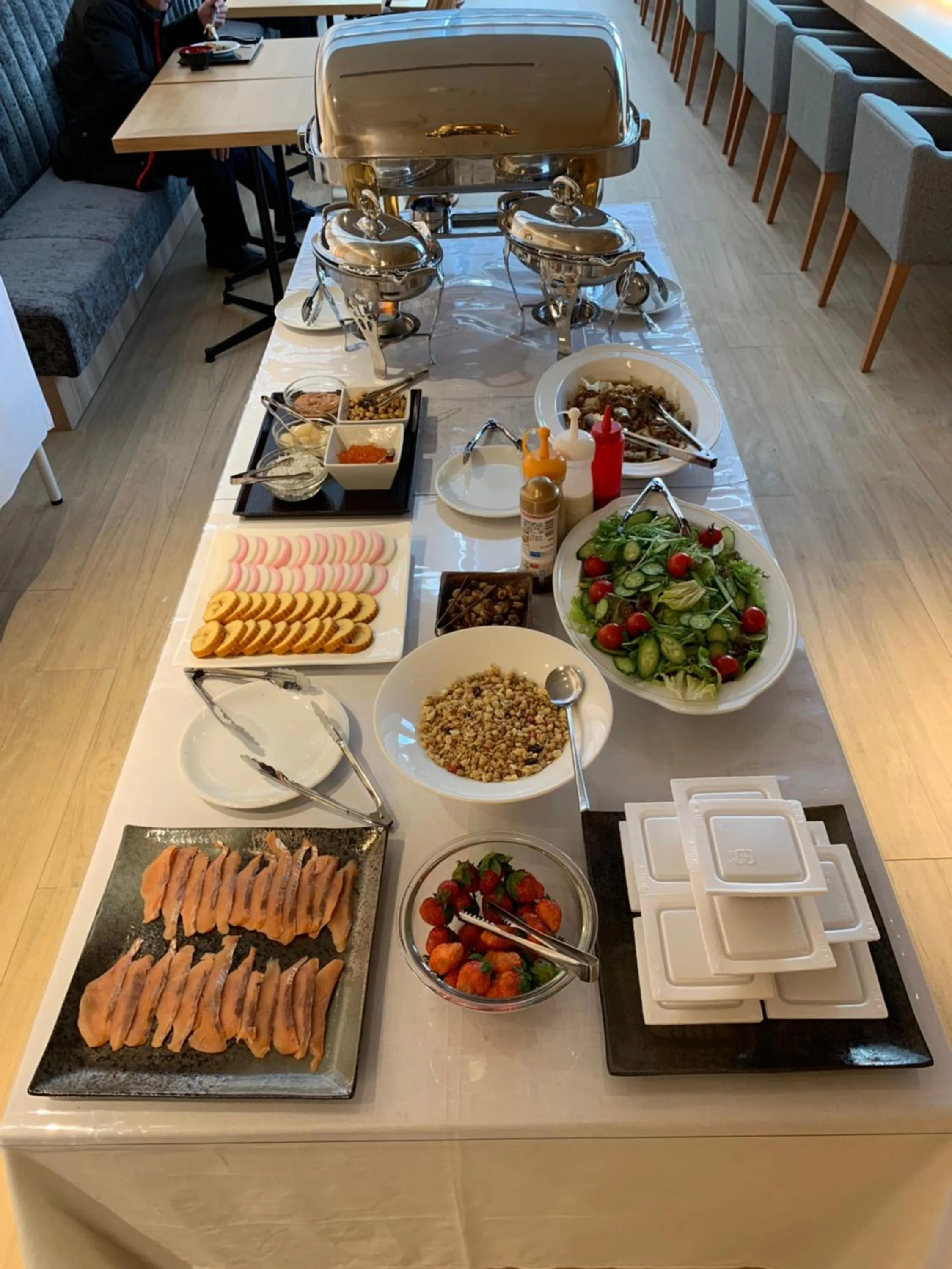 Restaurant/places to eat in Hotel Comfact