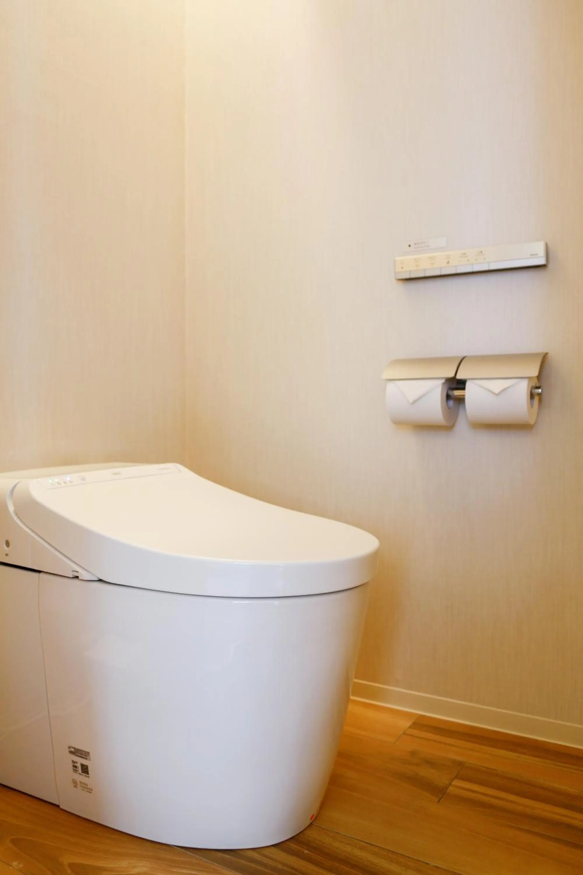 Toilet in Hotel Comfact