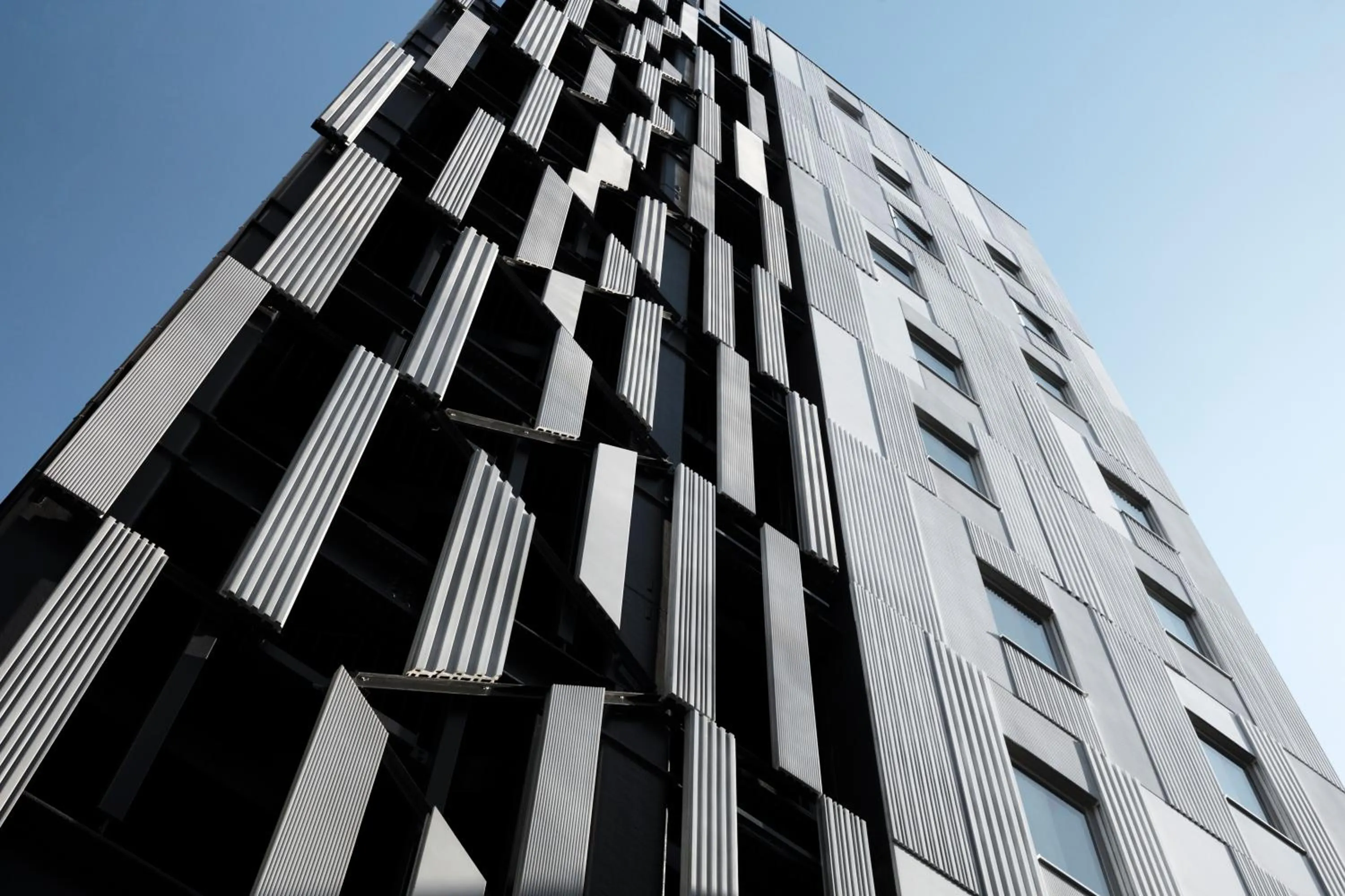 Property building in Hotel Comfact