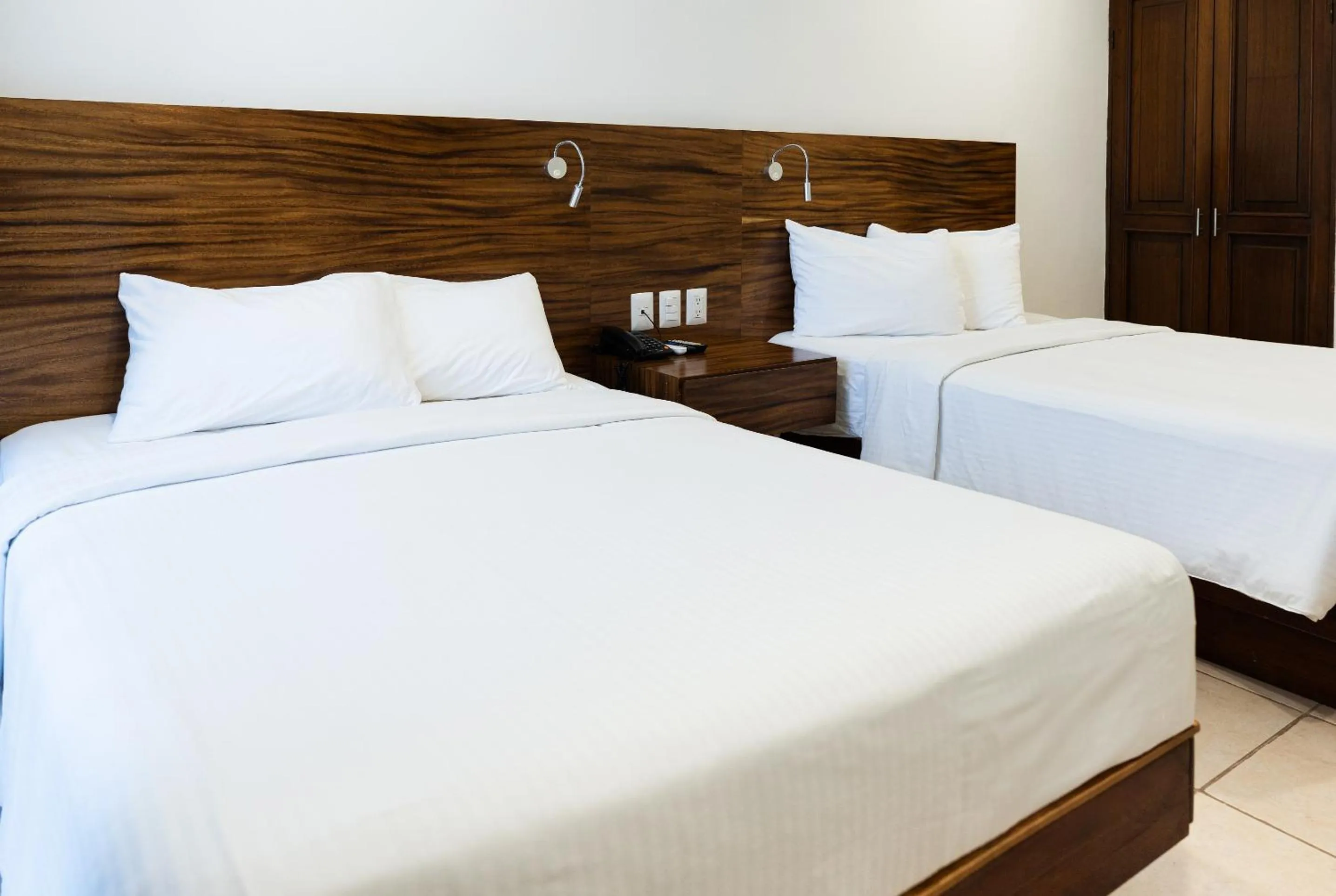 Bedroom, Bed in Hotel San Antonio