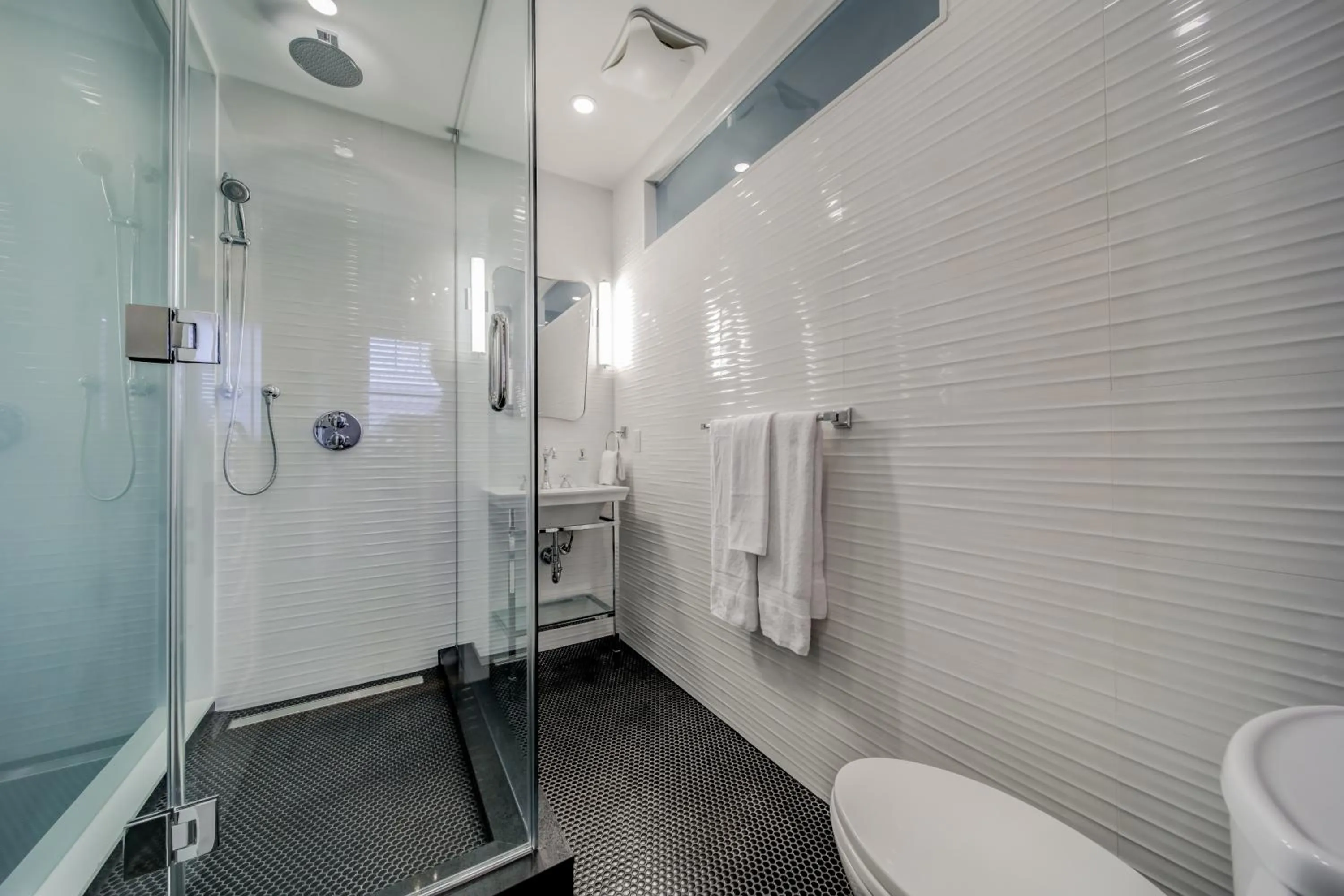 Shower in The Westlake