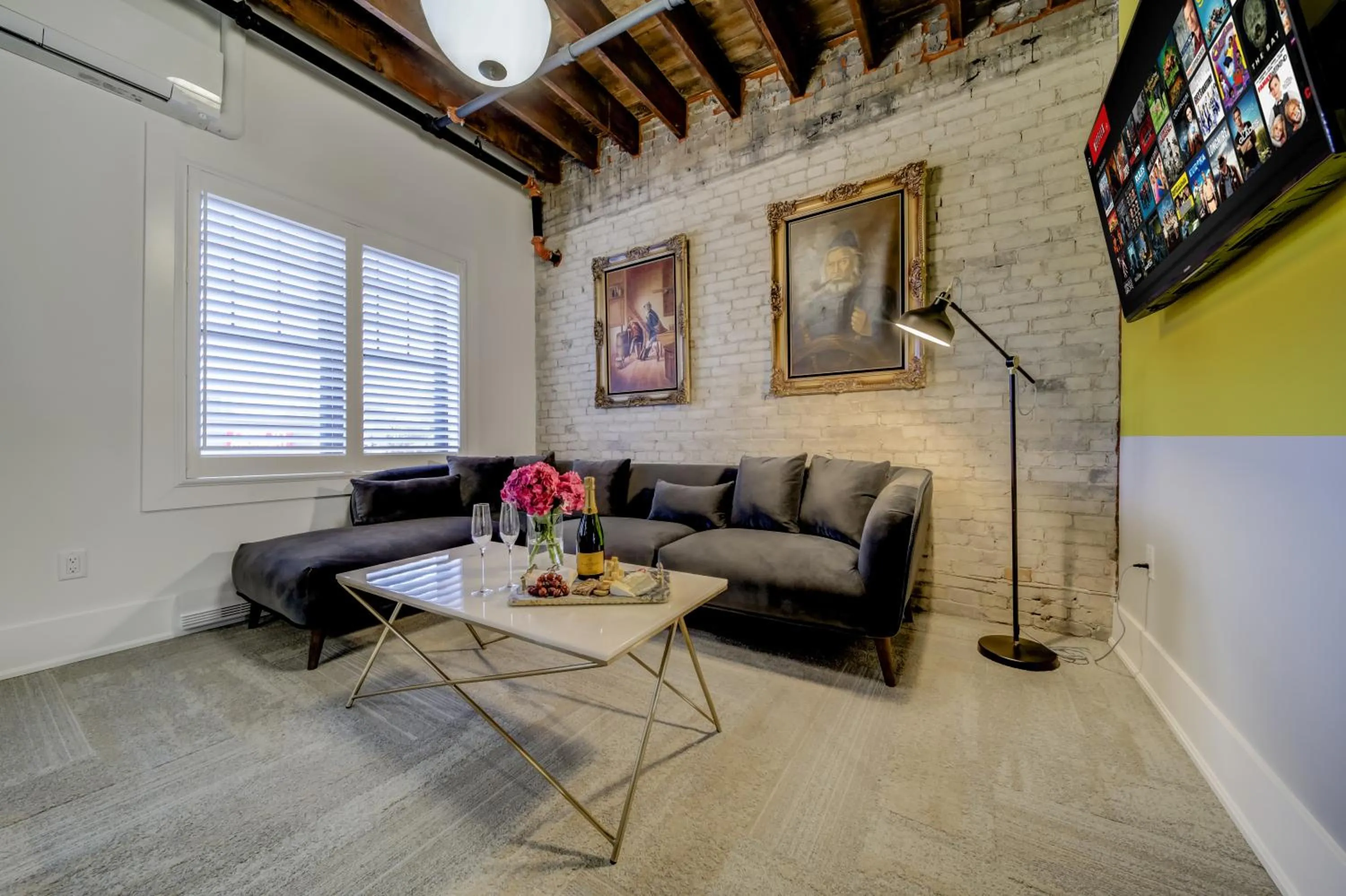 TV and multimedia in The Westlake