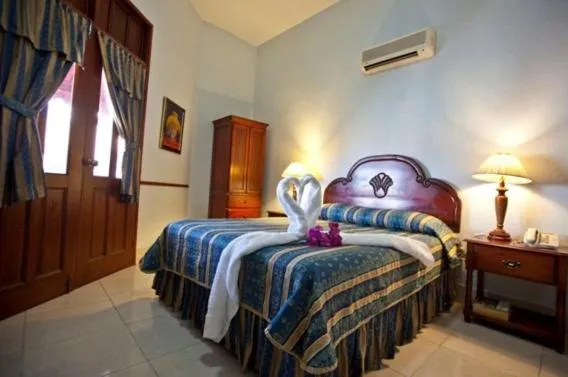 Bed in Hotel Discovery