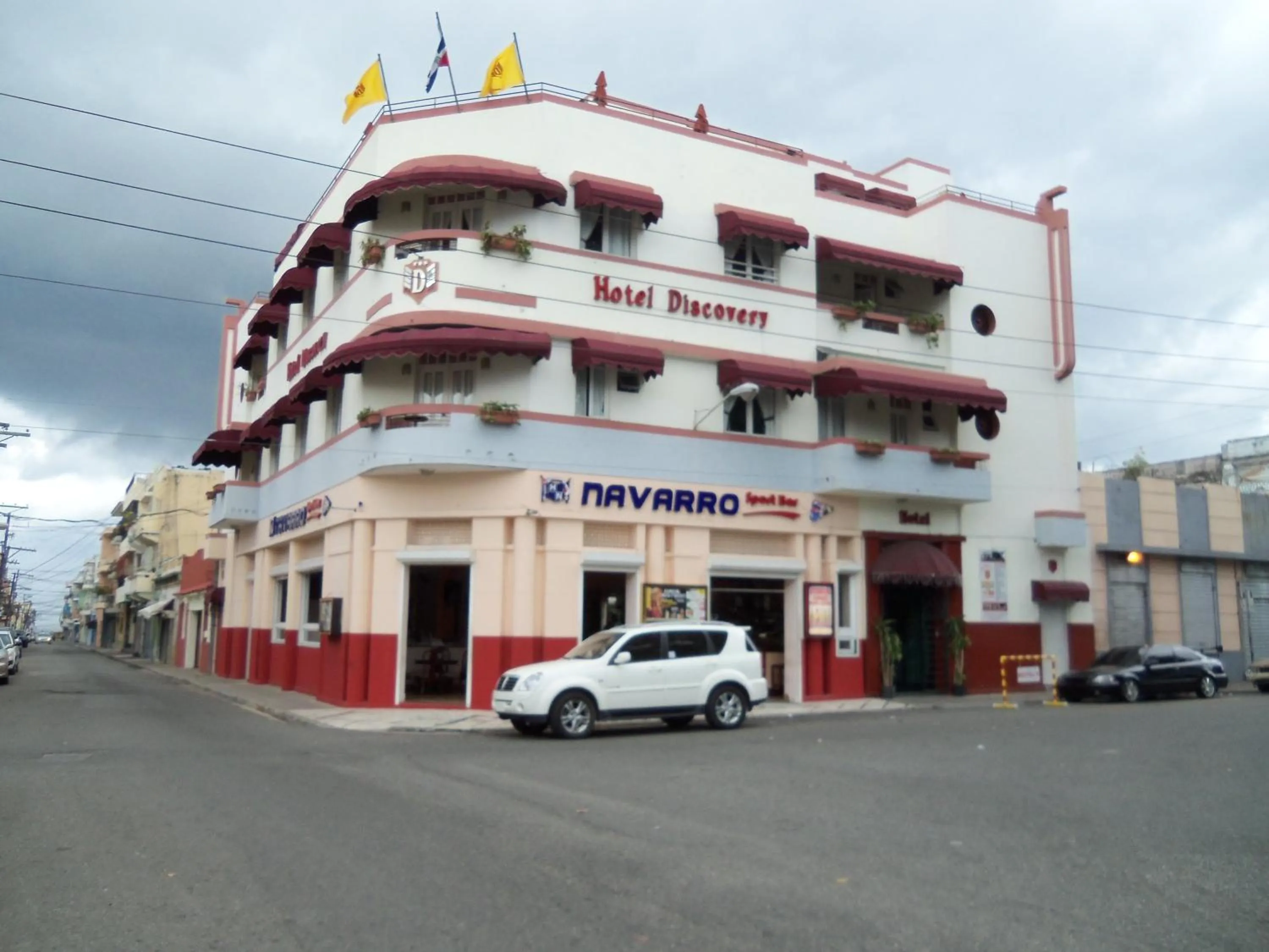 Facade/entrance in Hotel Discovery