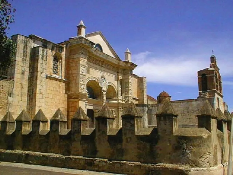 Property building in Hotel Discovery