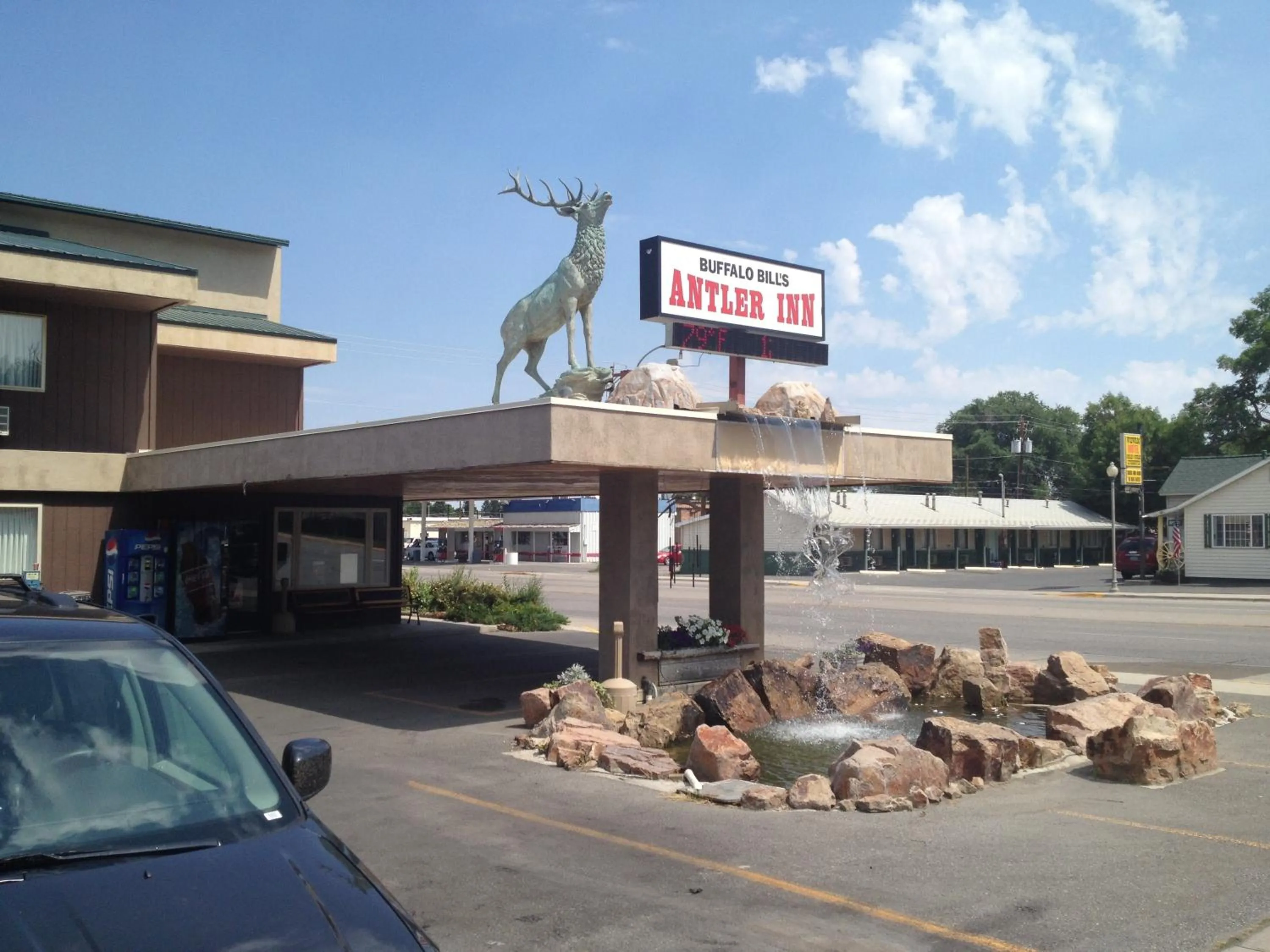 Facade/entrance in Buffalo Bill's Antlers Inn