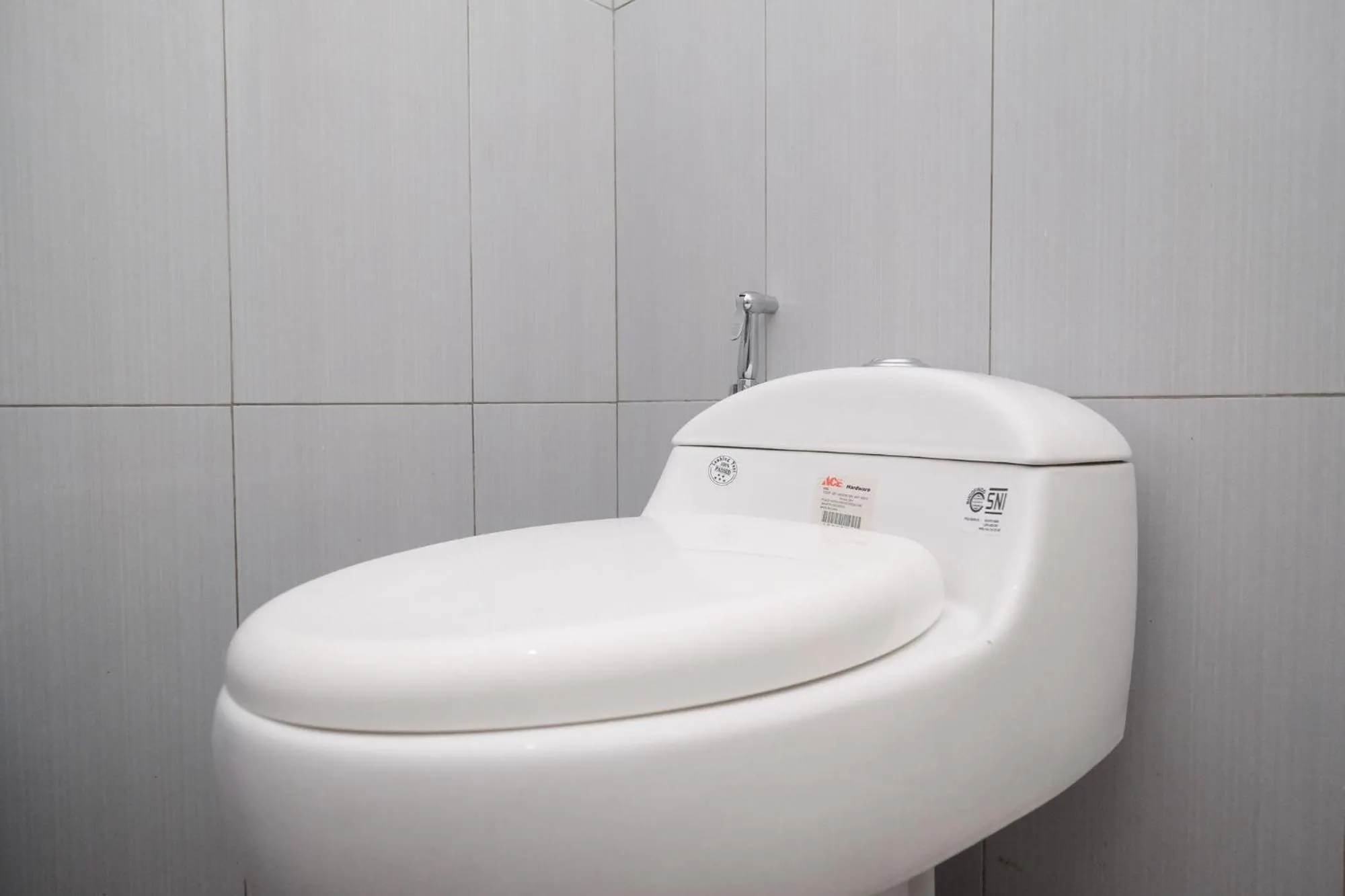 Bathroom in RedDoorz near UMY Yogyakarta