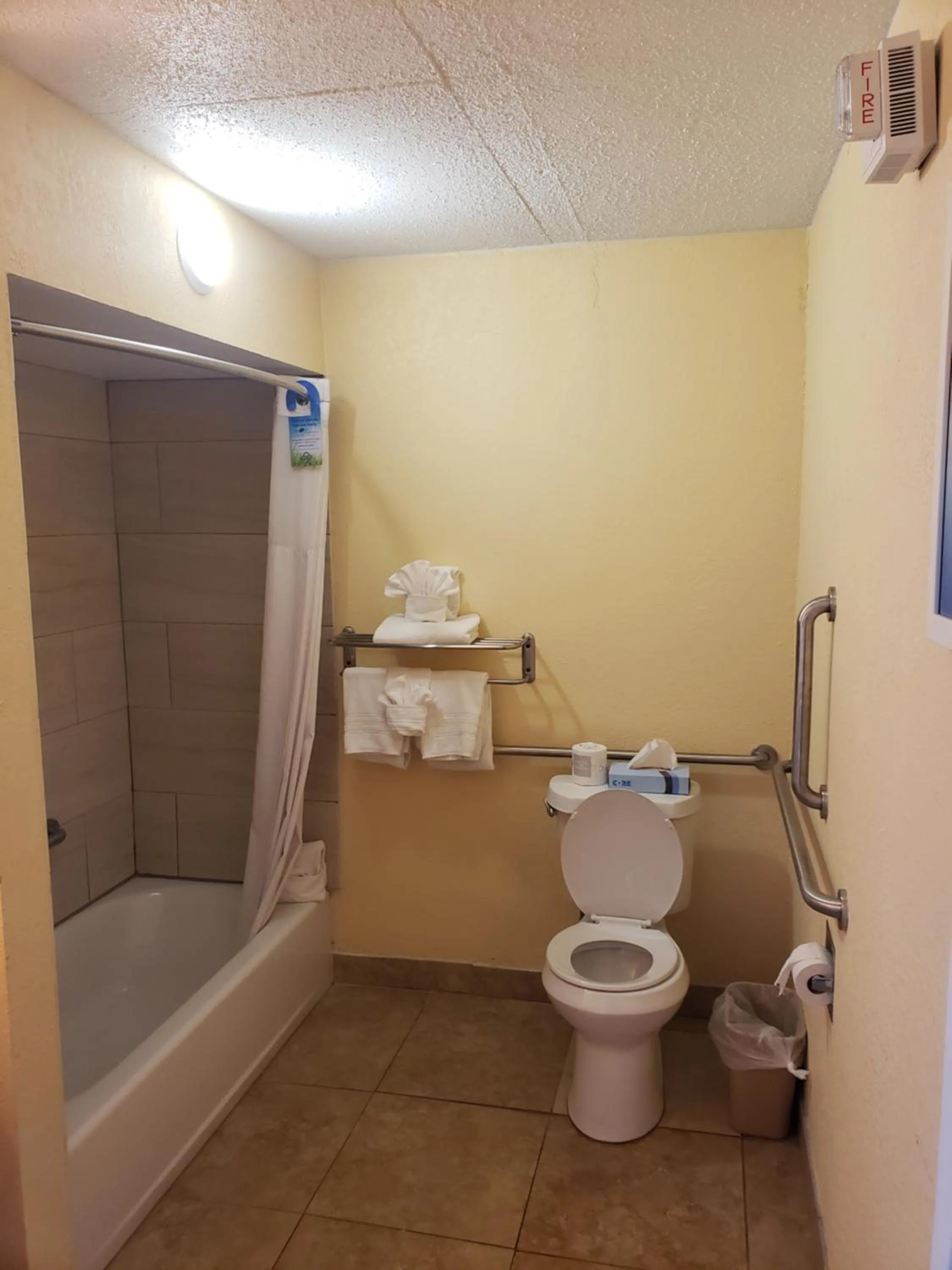 Bathroom in Days Inn by Wyndham St. Petersburg / Tampa Bay Area