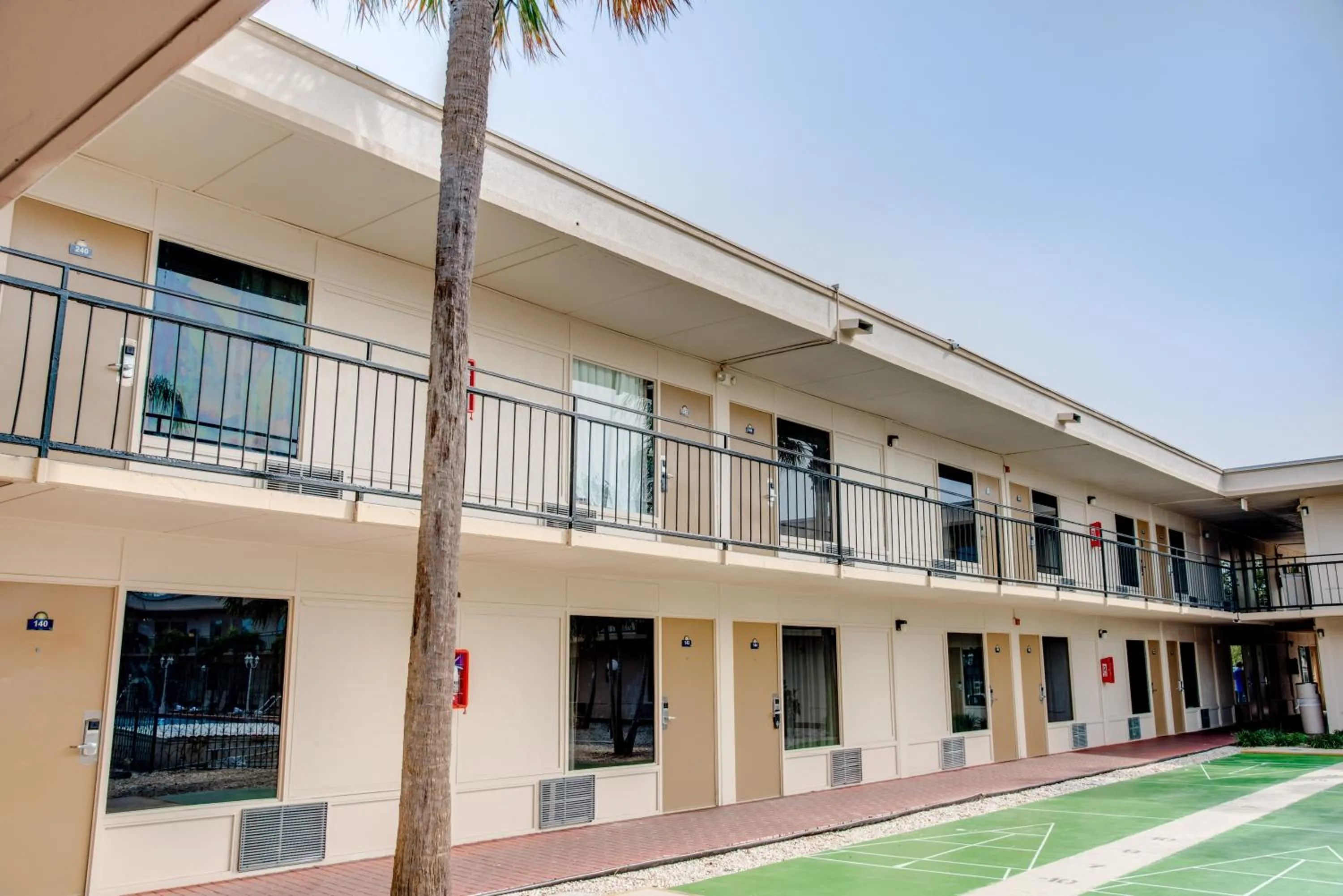 Pool view in Days Inn by Wyndham St. Petersburg / Tampa Bay Area