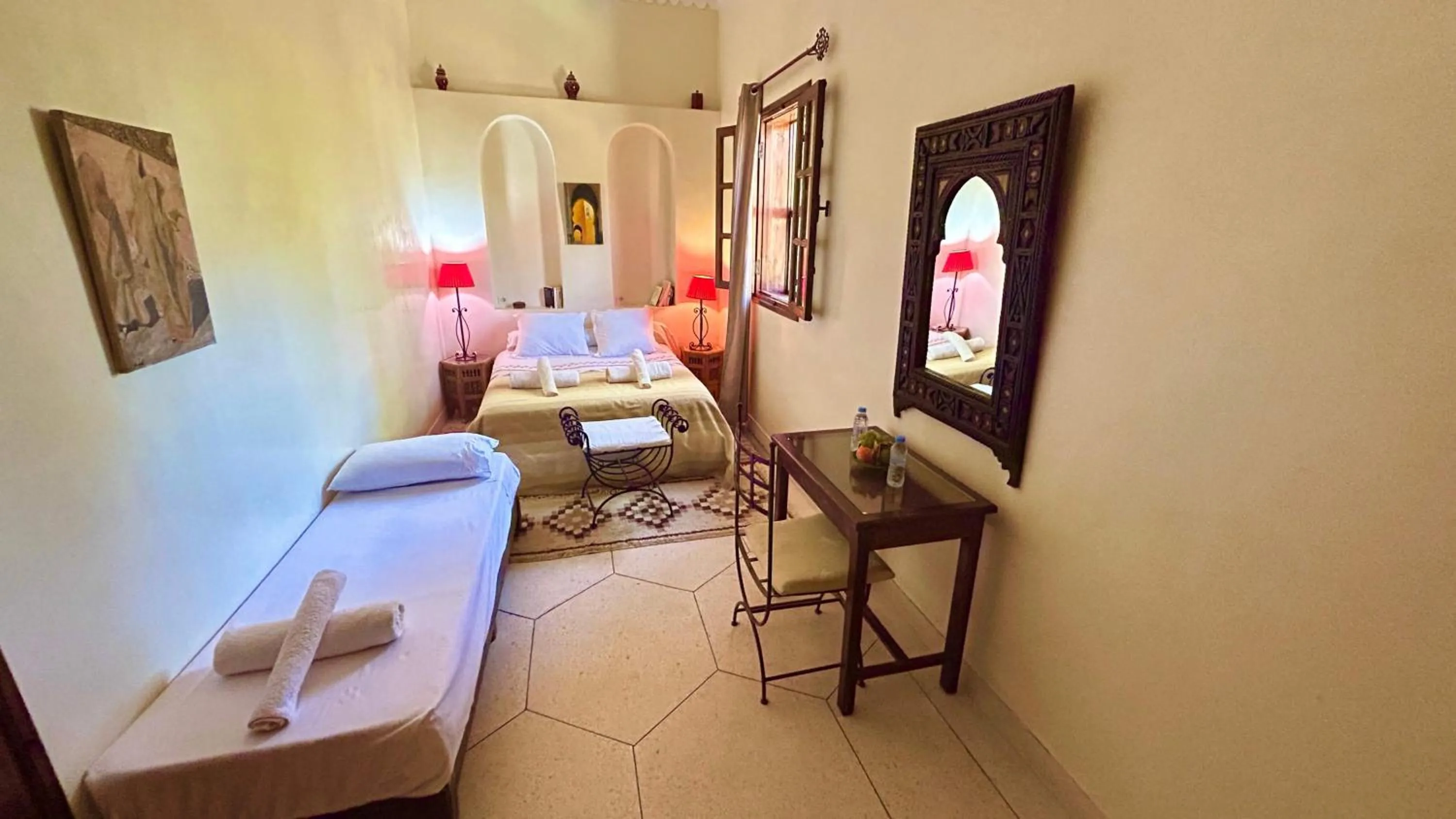 Bed in Dar Nakhla - Zagora guest house