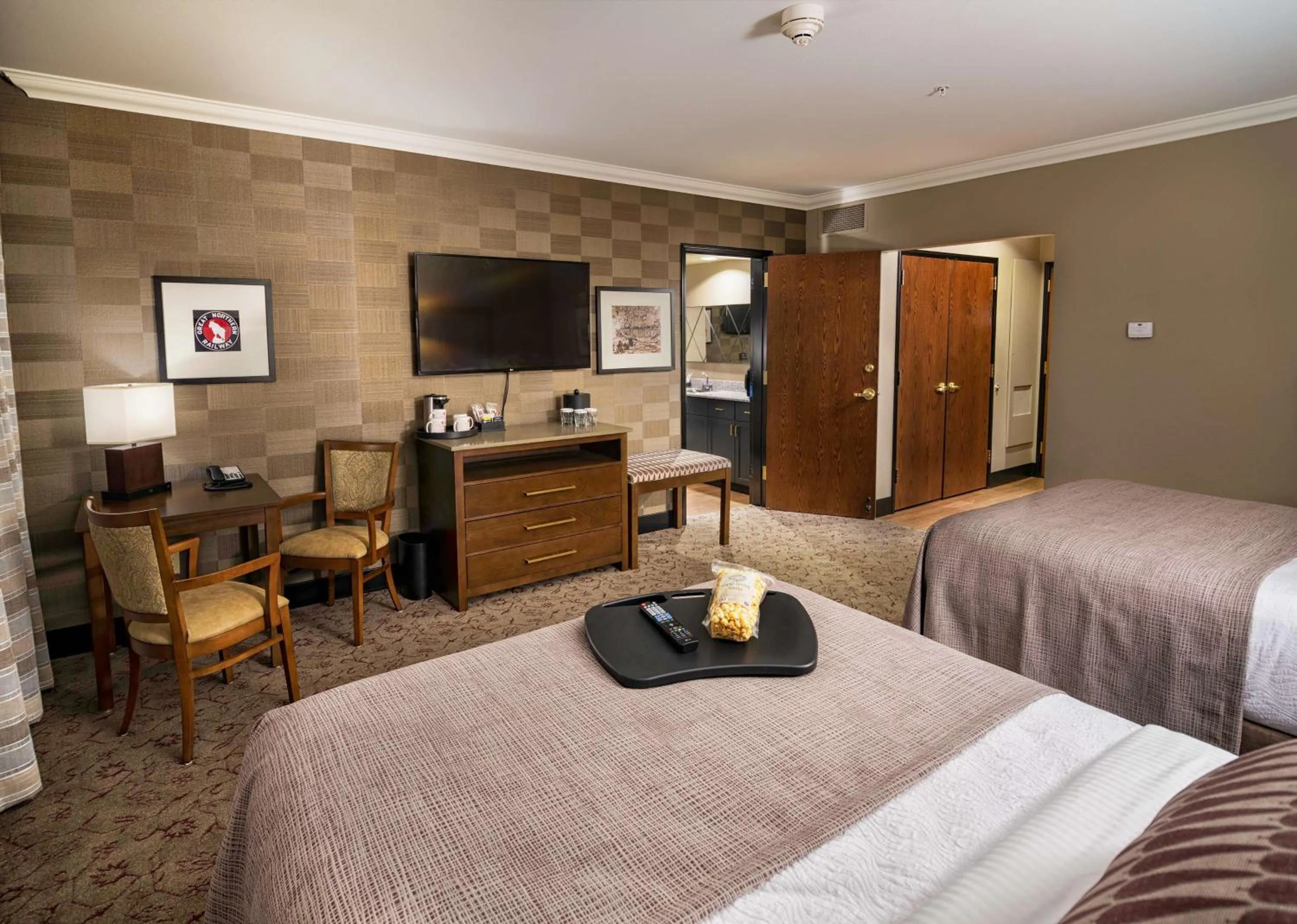 Photo of the whole room, Bed in Best Western Premier Helena Great Northern Hotel