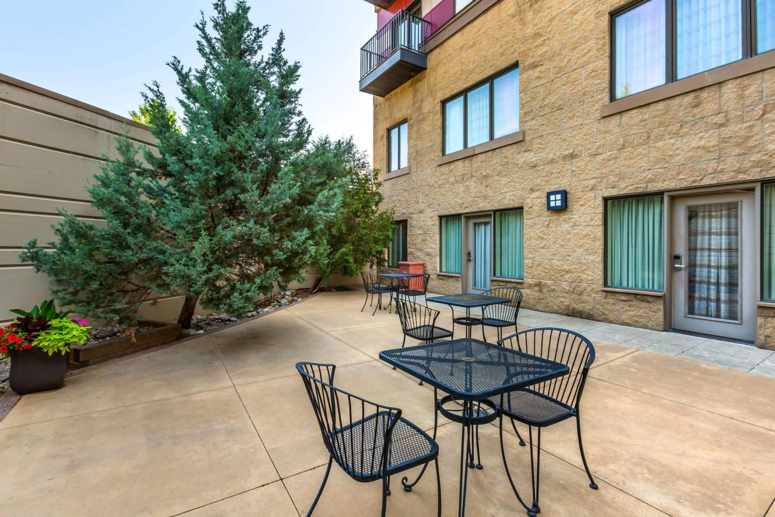 Property building in Best Western Premier Helena Great Northern Hotel