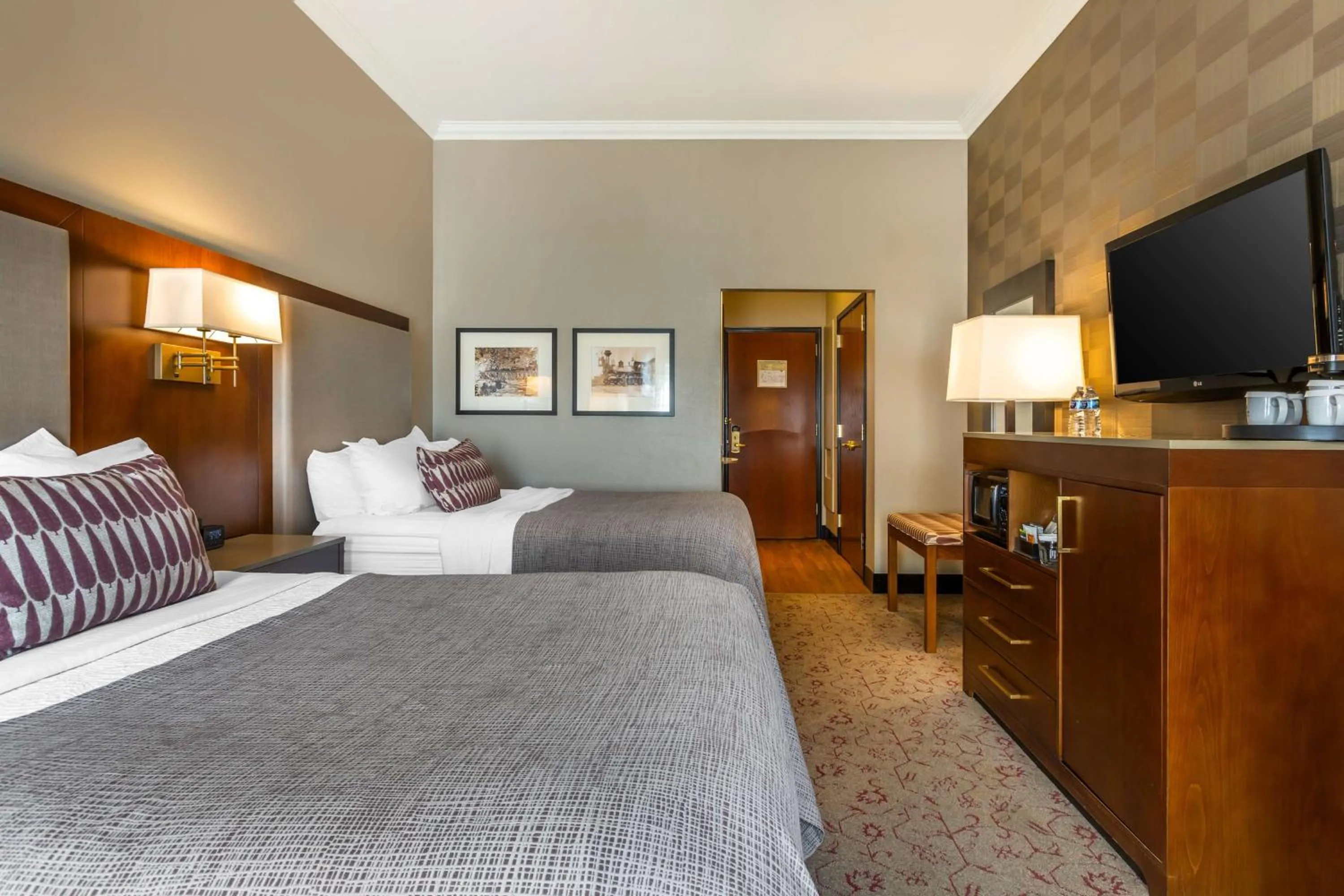 Bedroom, Bed in Best Western Premier Helena Great Northern Hotel