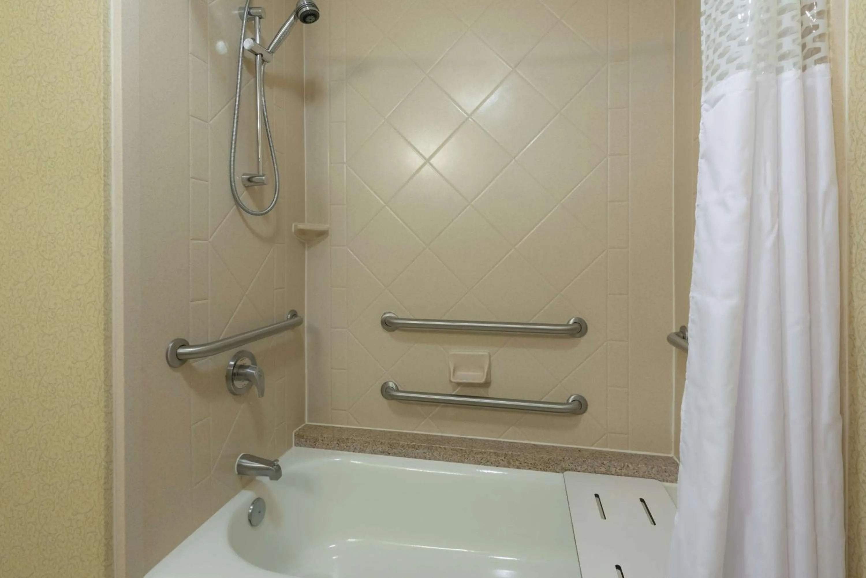 Bathroom in Hampton Inn & Suites - Vicksburg