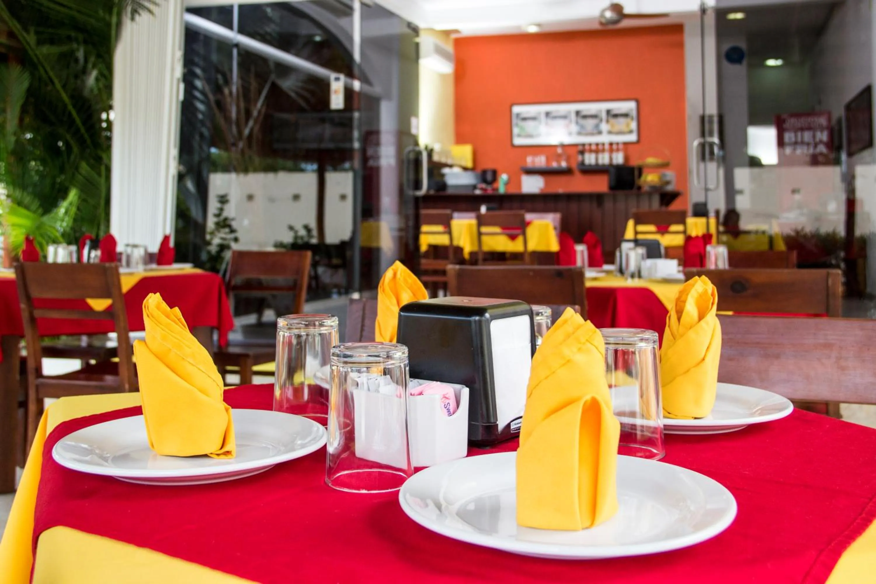 Restaurant/places to eat in Hotel Sol Playa