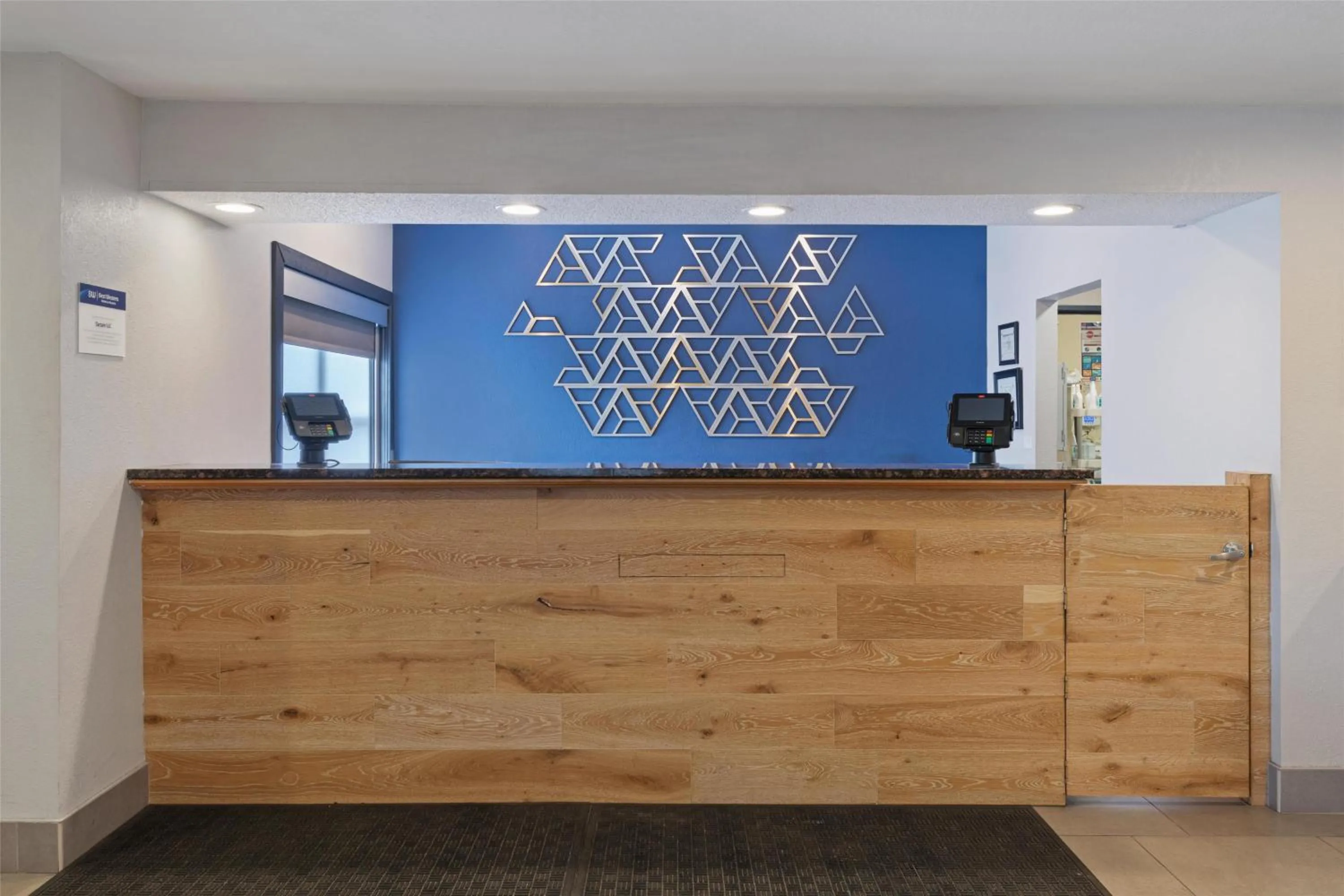 Lobby or reception in Best Western Eau Claire South