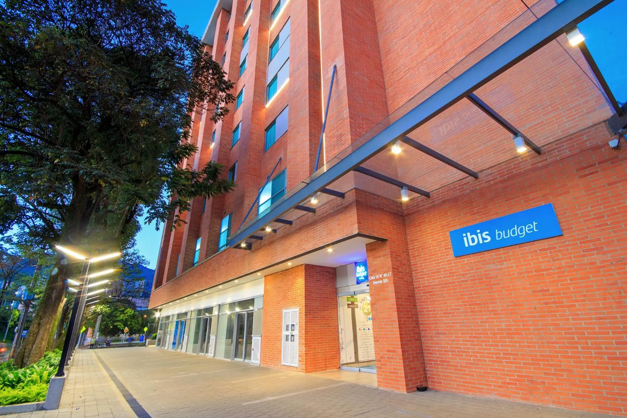 Property building in ibis budget Medellín Itagüí Metro