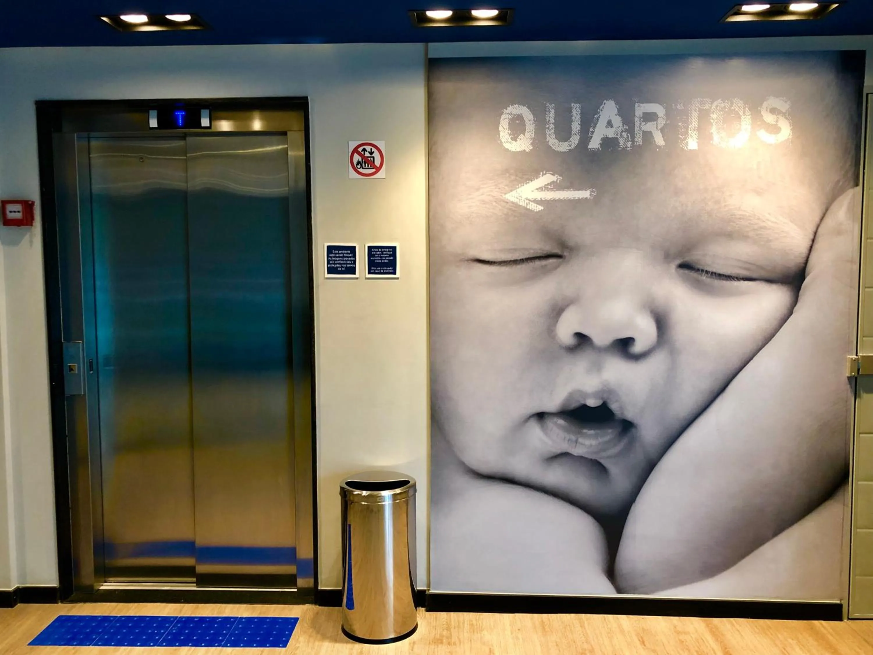 Lobby or reception in ibis budget Petropolis