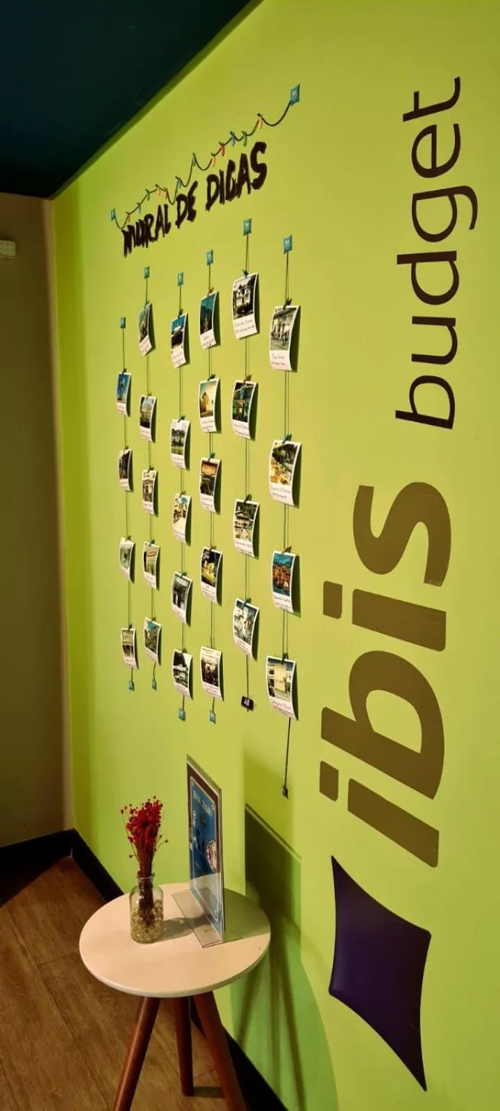 Lobby or reception in ibis budget Petropolis