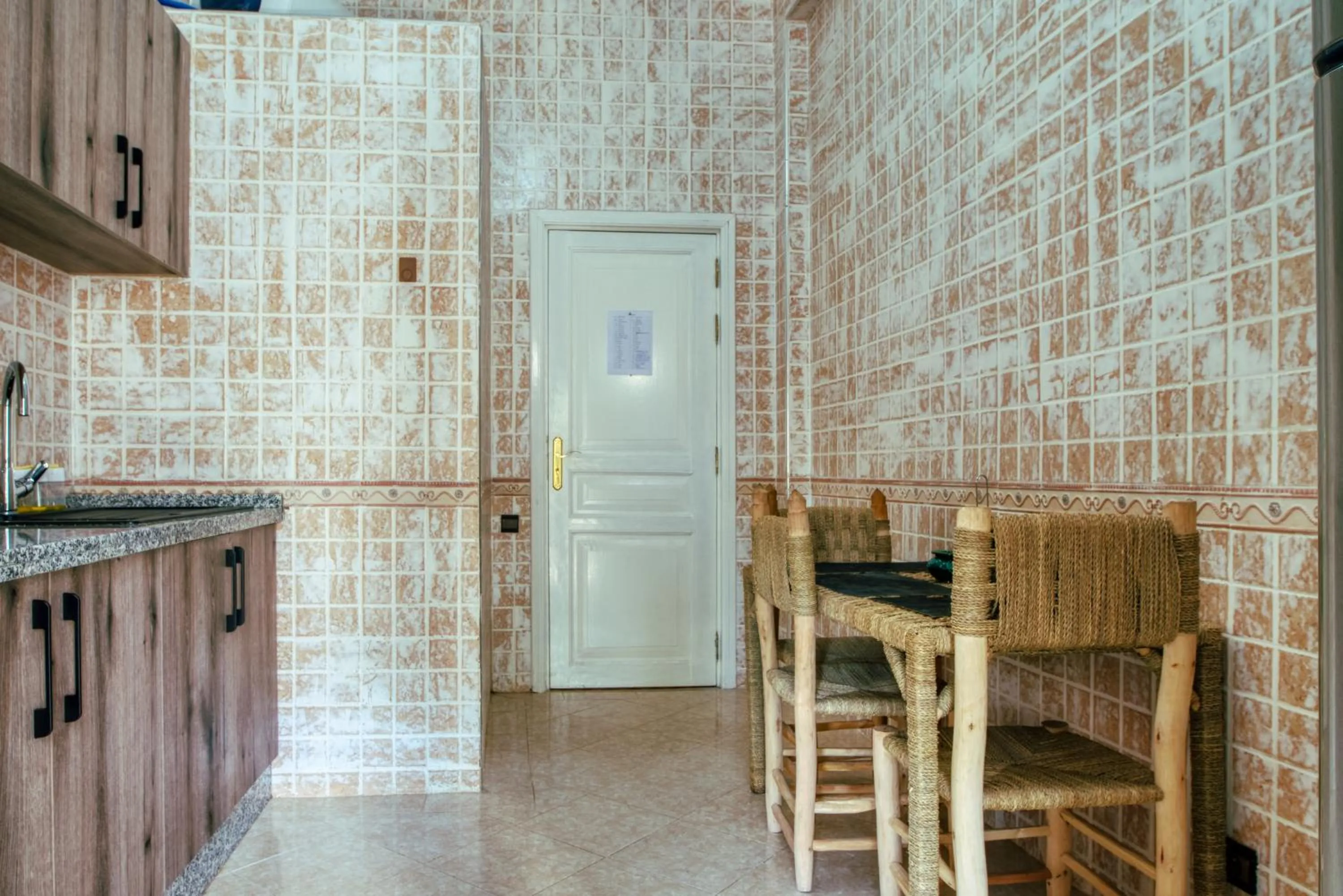 Dining area in Villas 95 Appart'Hôtel