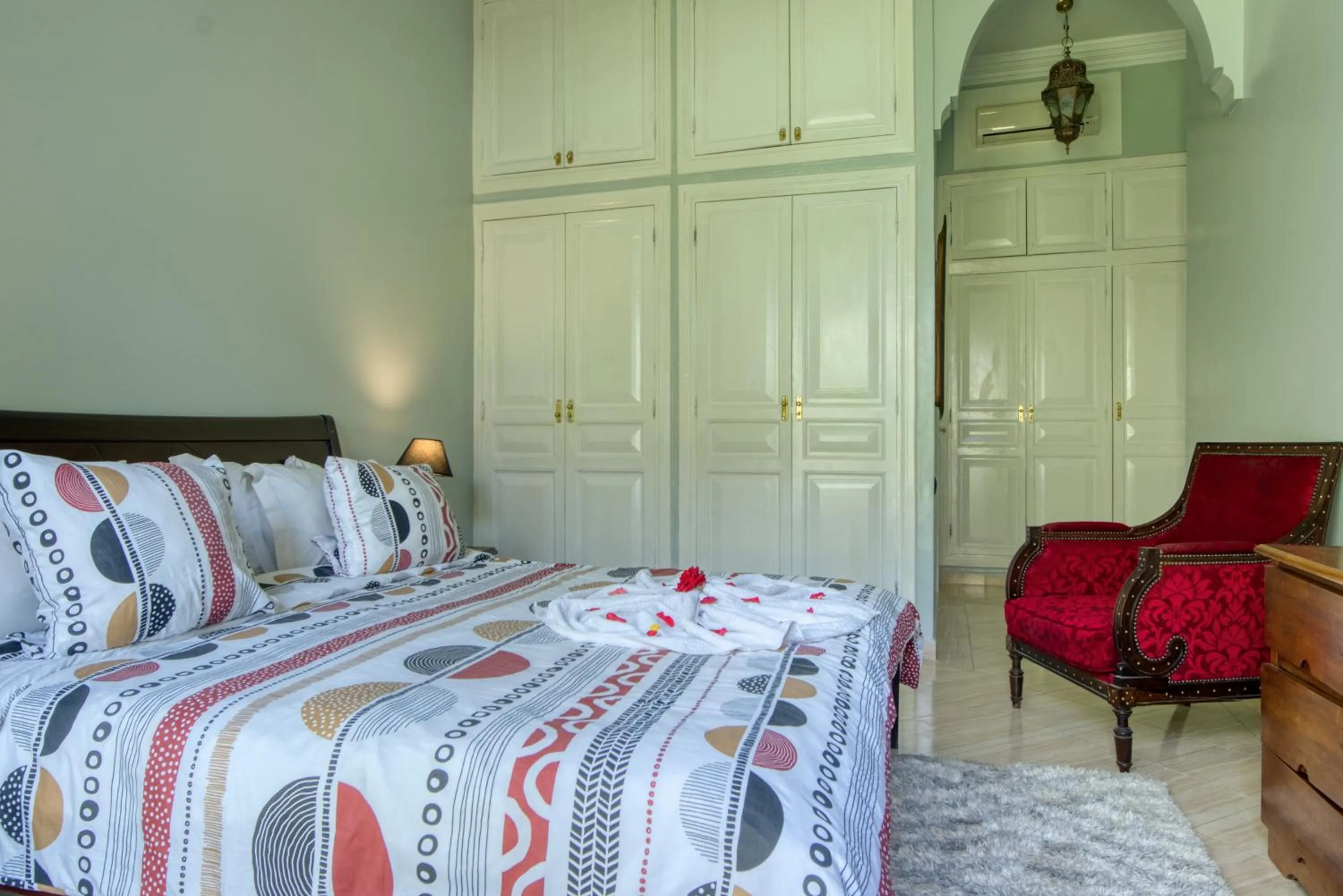 Photo of the whole room, Bed in Villas 95 Appart'Hôtel