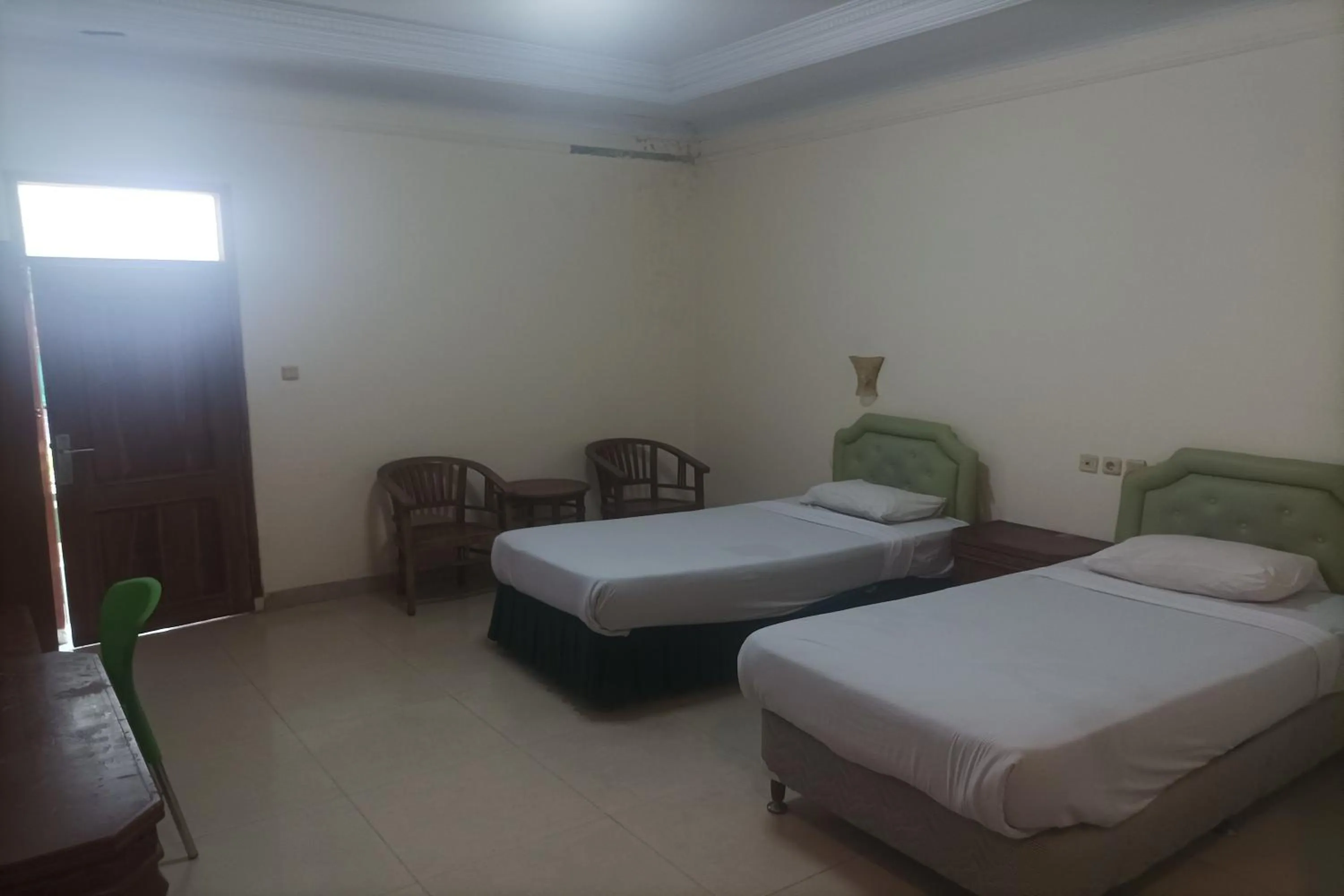 Bedroom, Bed in Permata Hijau