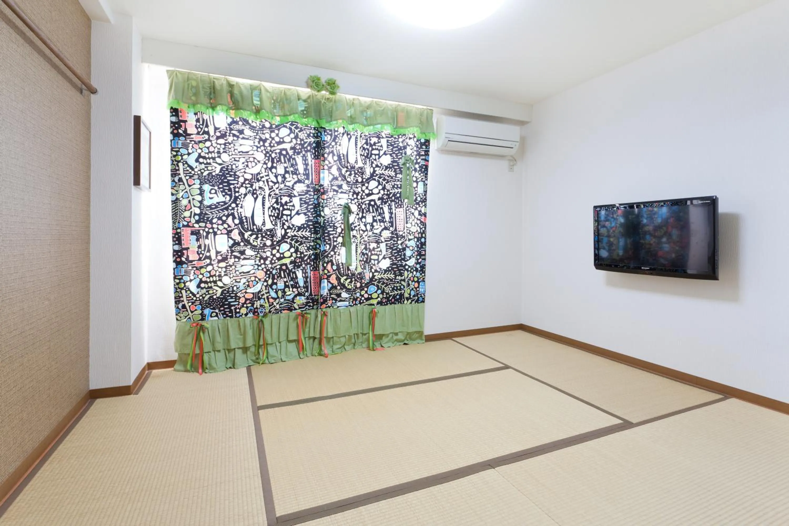 TV and multimedia in Hanabi Hotel