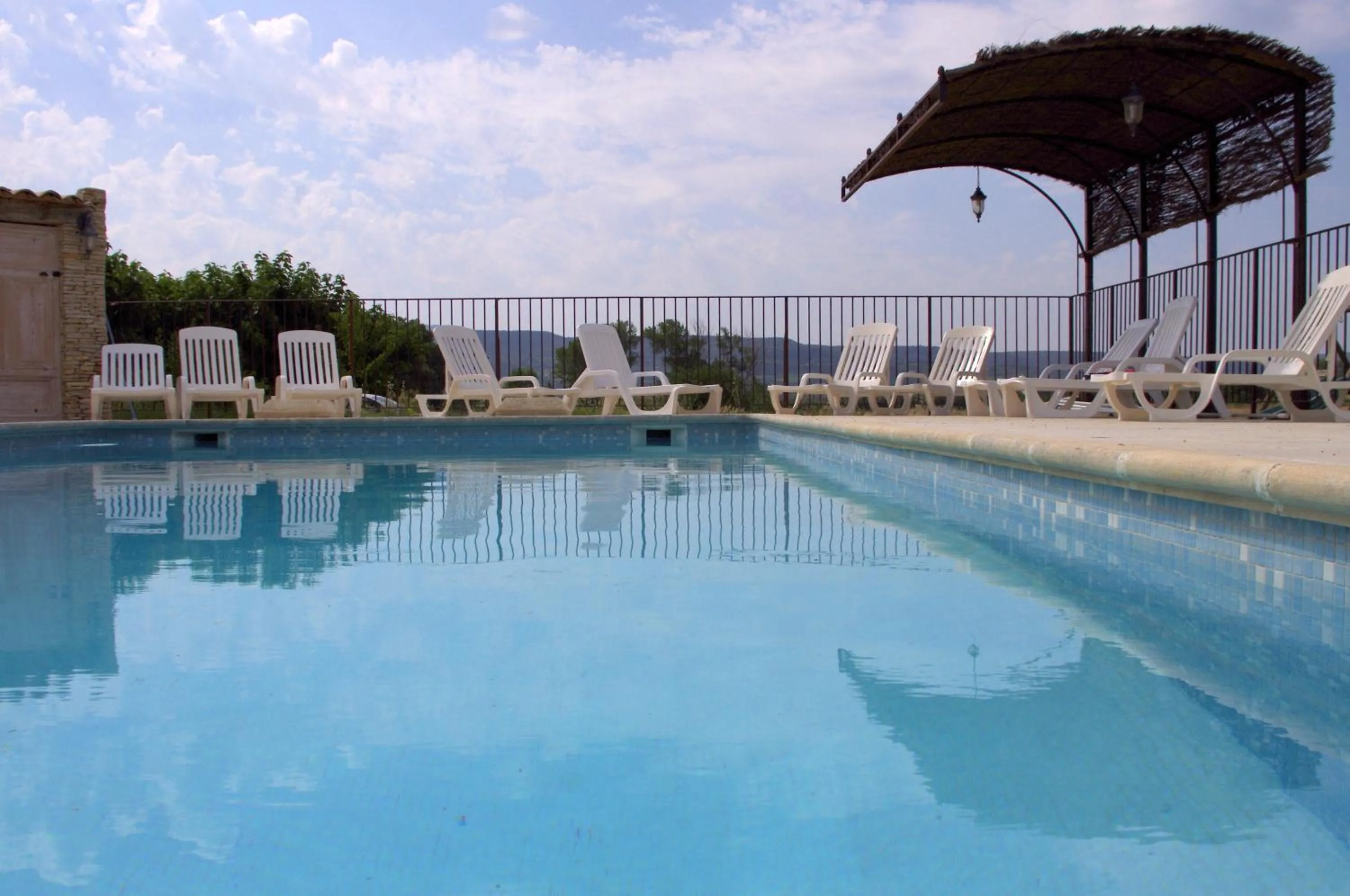 Swimming pool in Chambres & Tables d'hôtes Moulin de Lavon