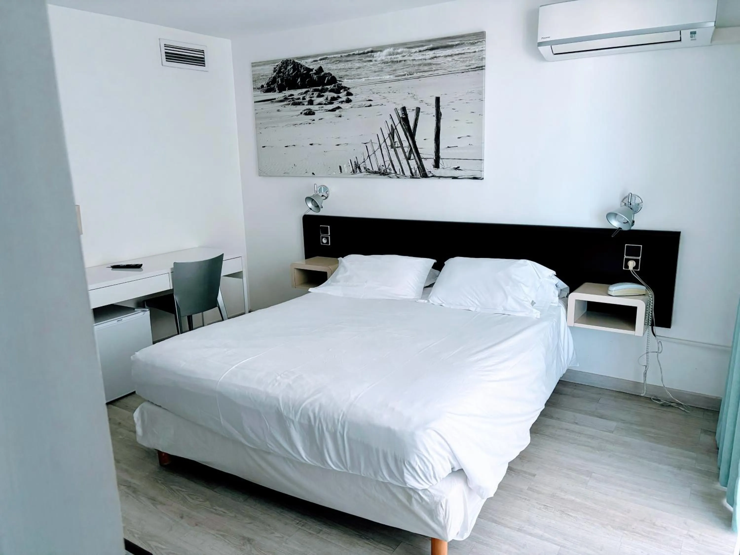 Photo of the whole room, Bed in Brasilia Hôtel