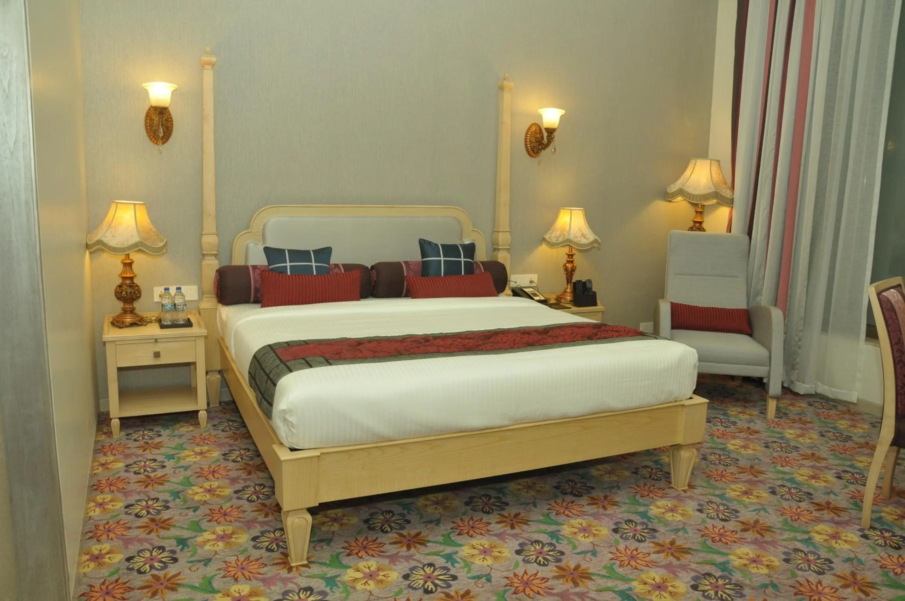 Photo of the whole room in Royal Tulip Navi Mumbai