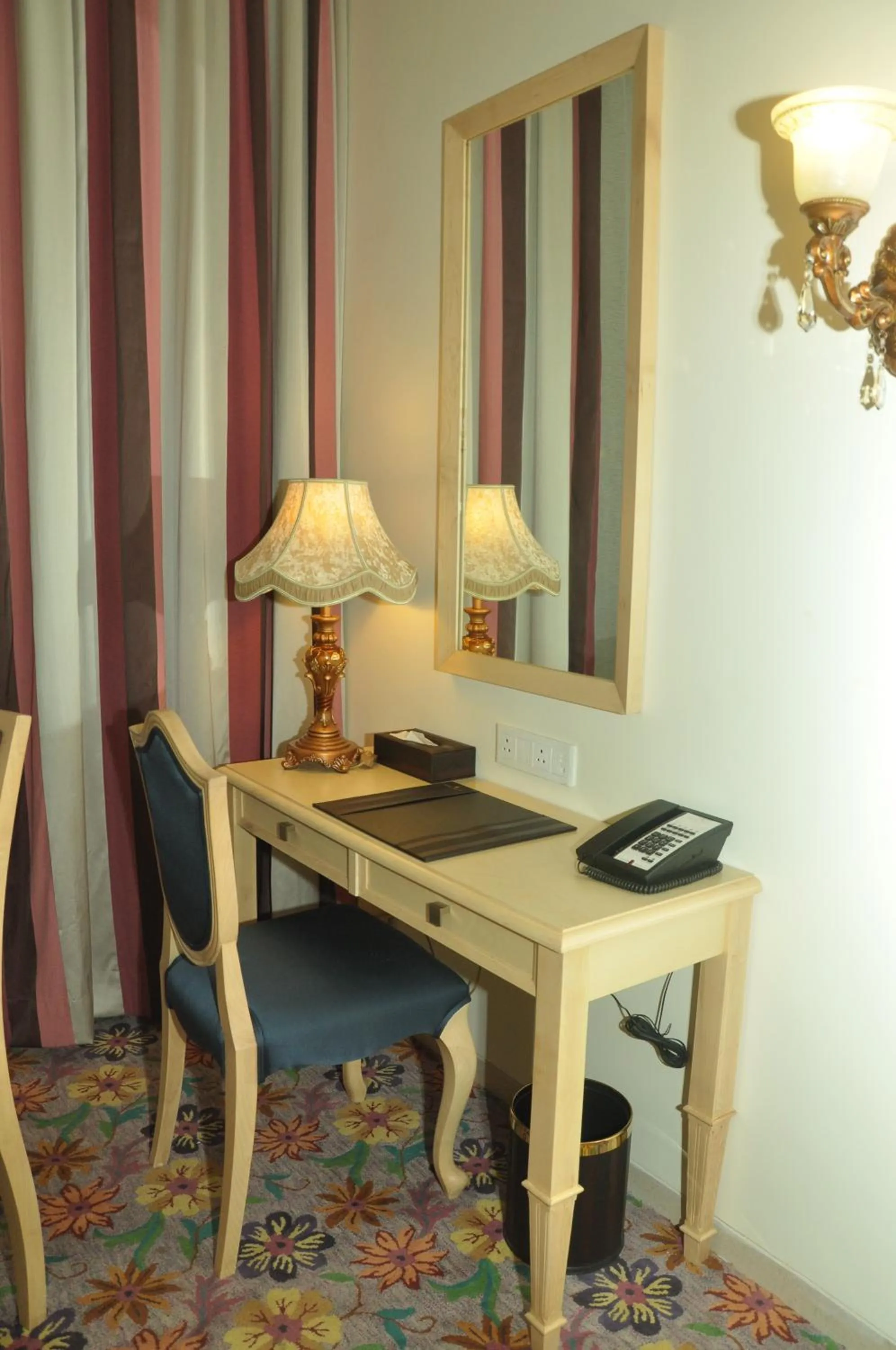 Decorative detail in Royal Tulip Navi Mumbai