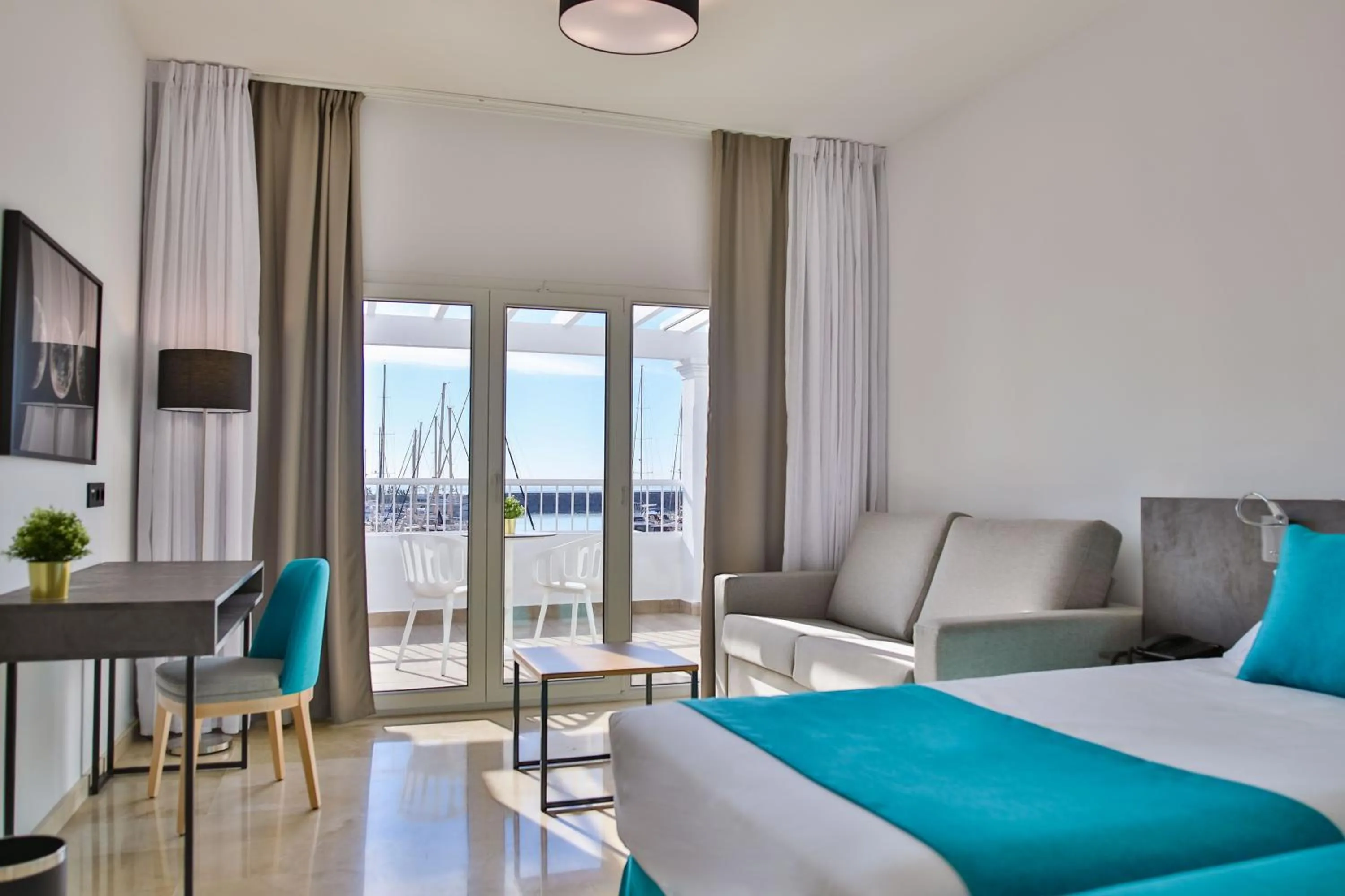 Bedroom, Bed in Moon Hotel & SPA.