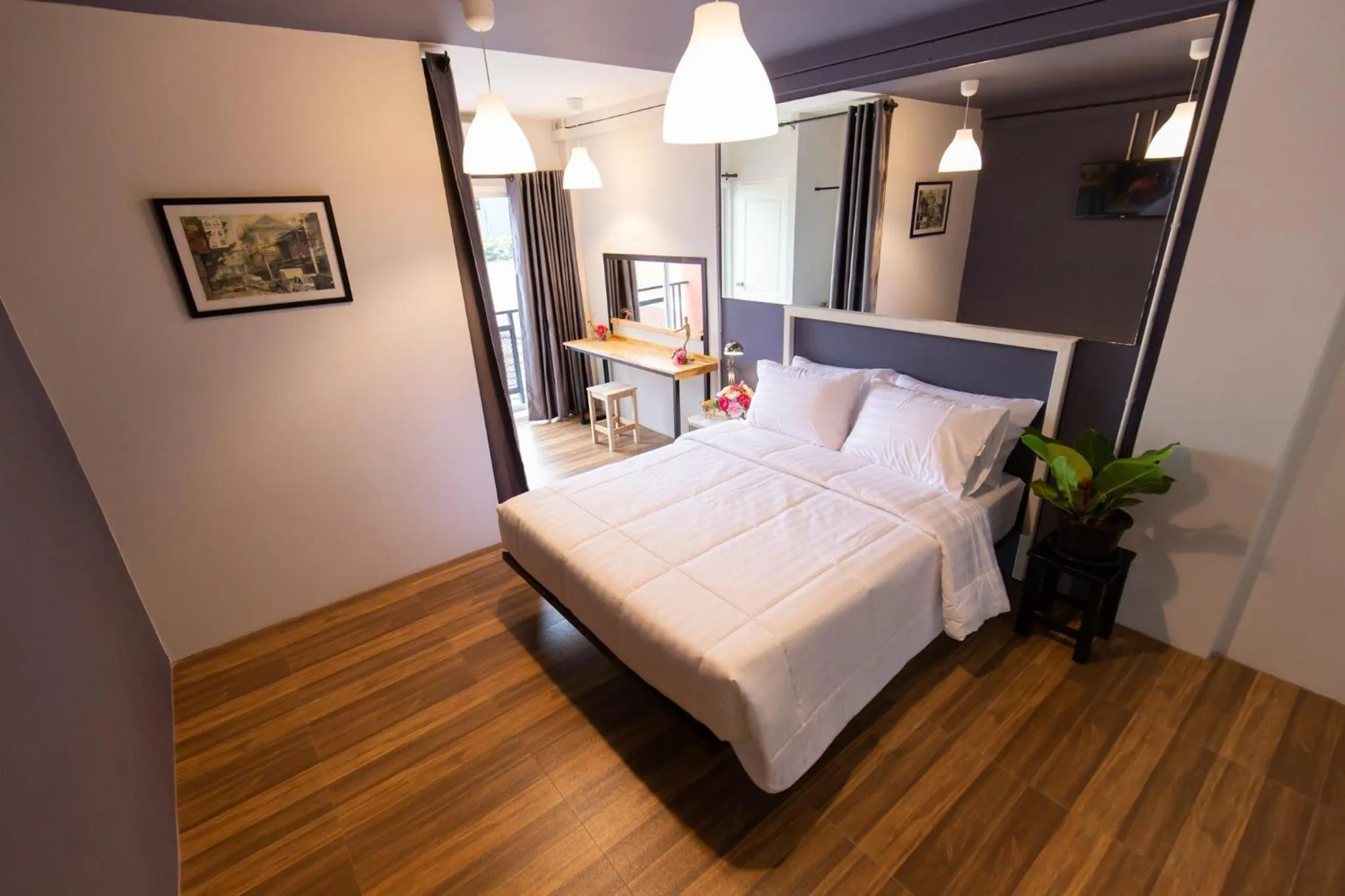 Photo of the whole room, Bed in Mango 10 House