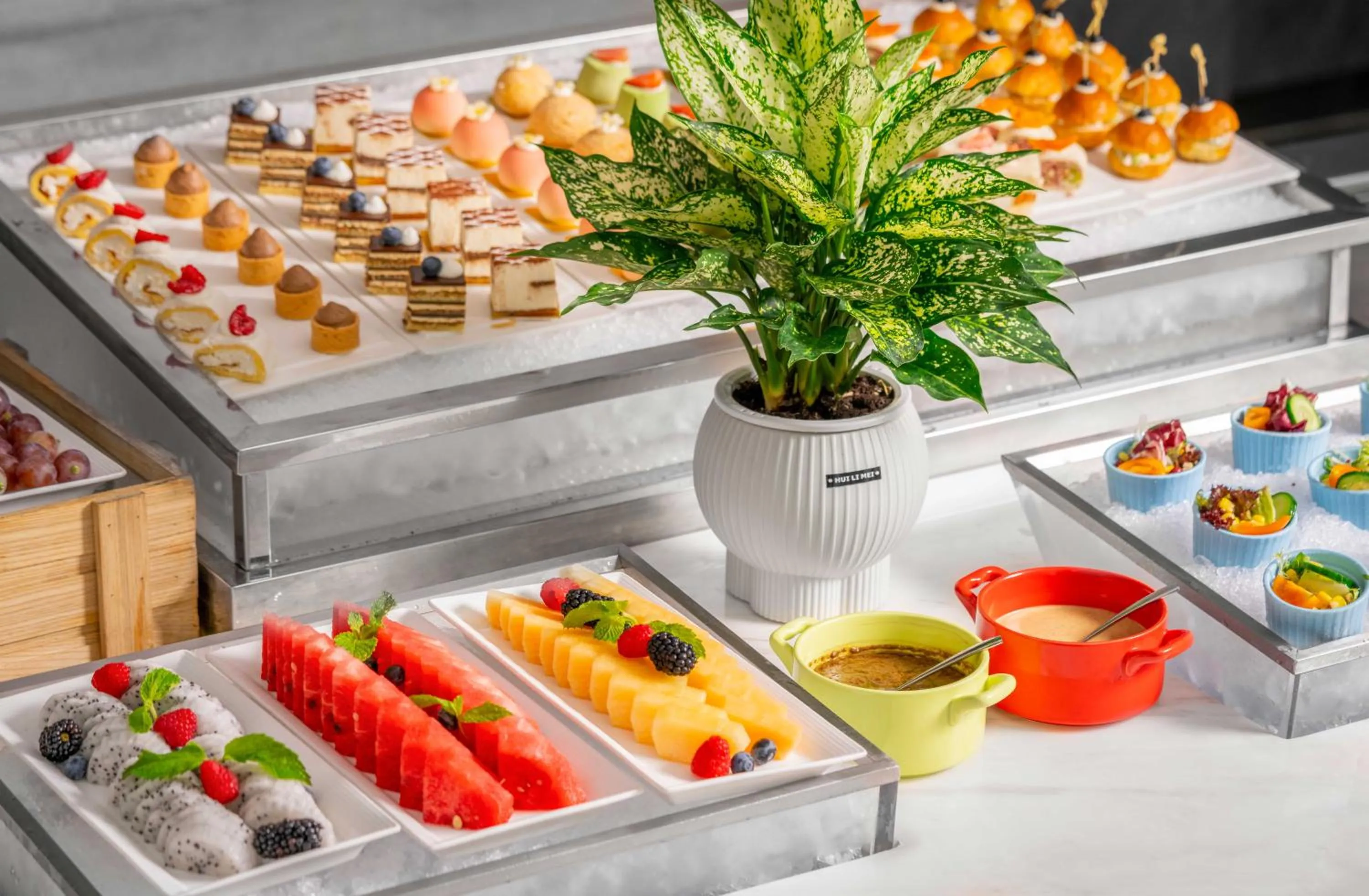 Restaurant/places to eat in Hilton Chengdu Chenghua - Close to Panda Base and Chunxi Road