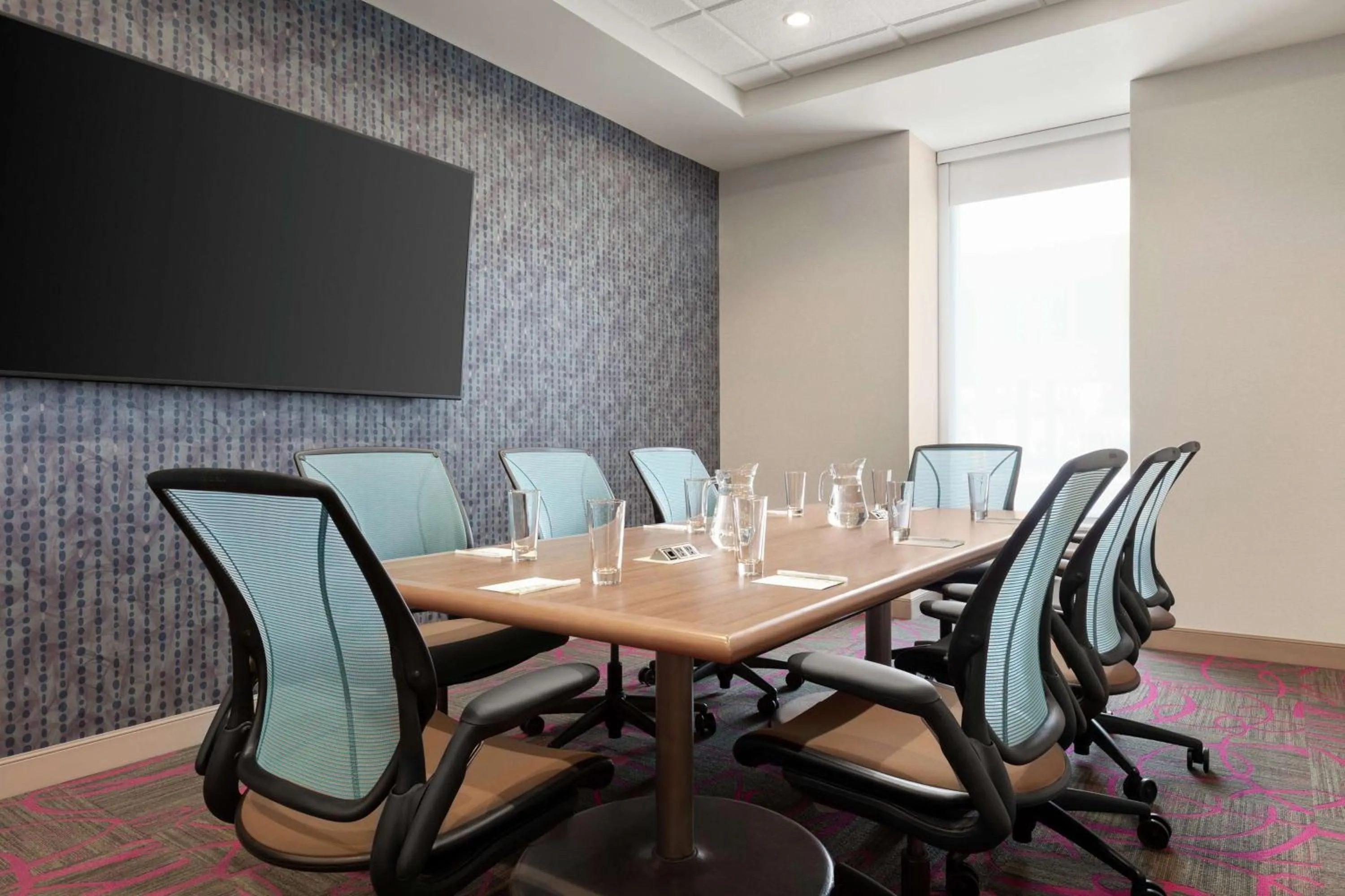Meeting/conference room in Home2 Suites By Hilton Silver Spring