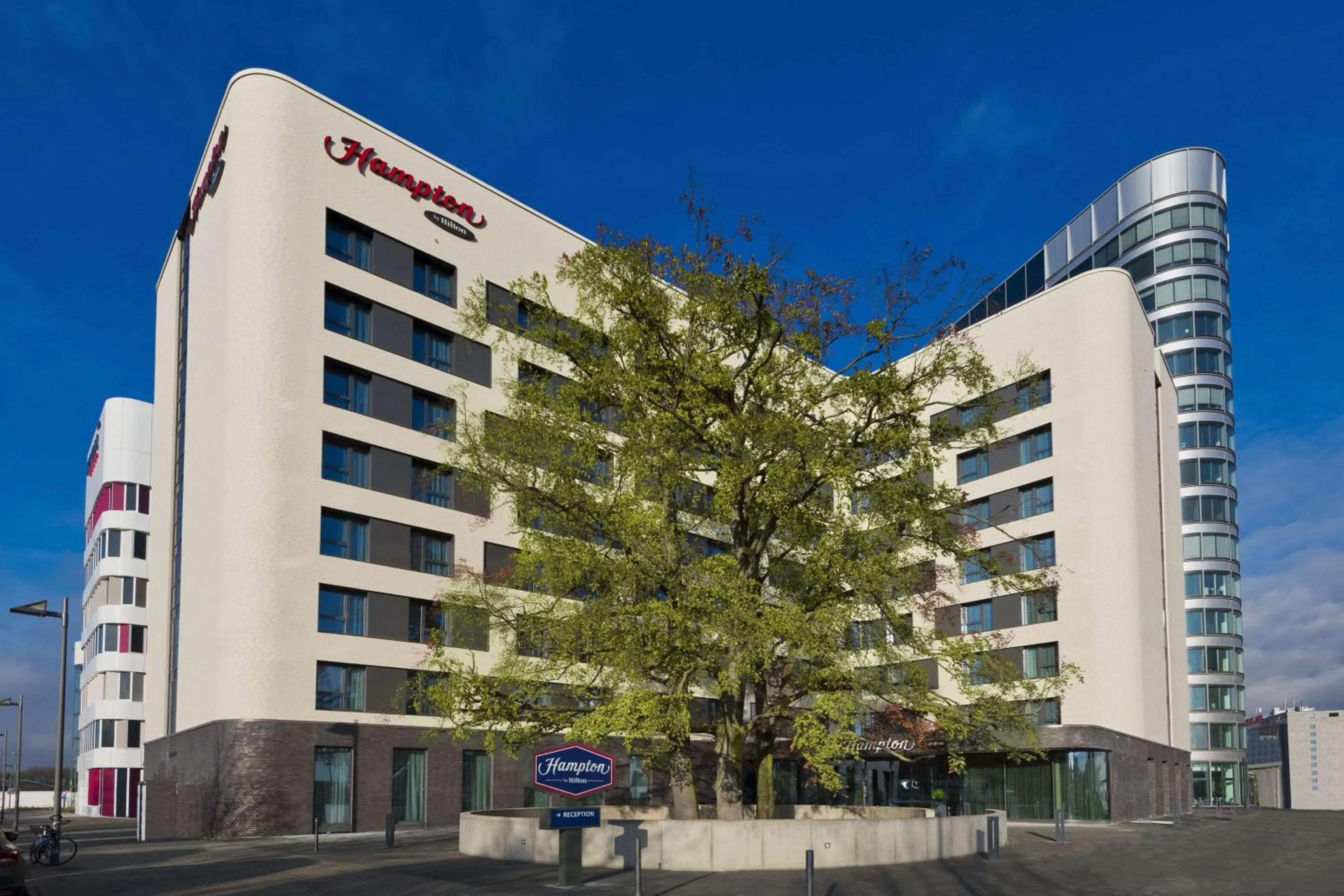 Property building in Hampton By Hilton Frankfurt Airport