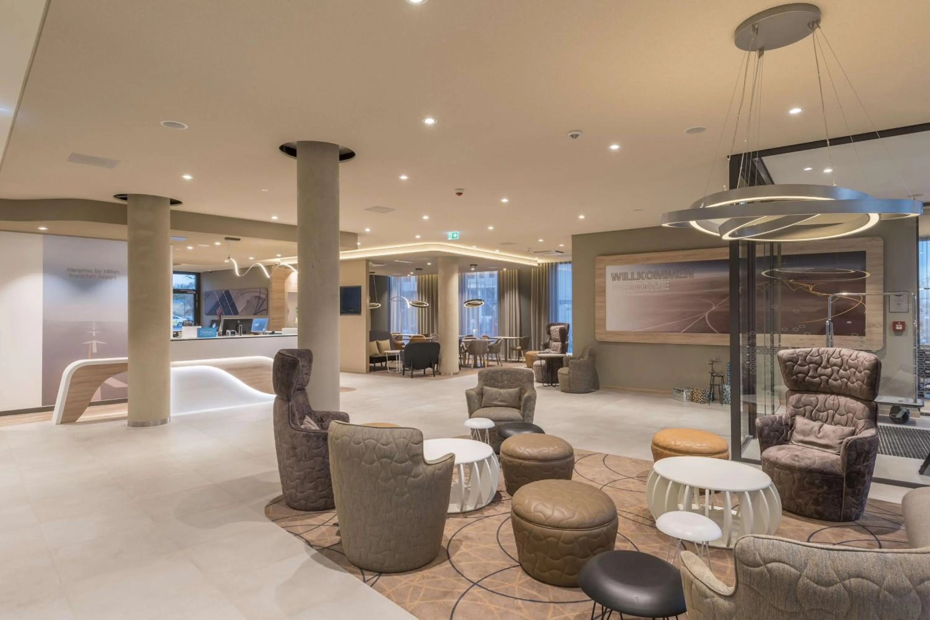 Lobby or reception in Hampton By Hilton Frankfurt Airport
