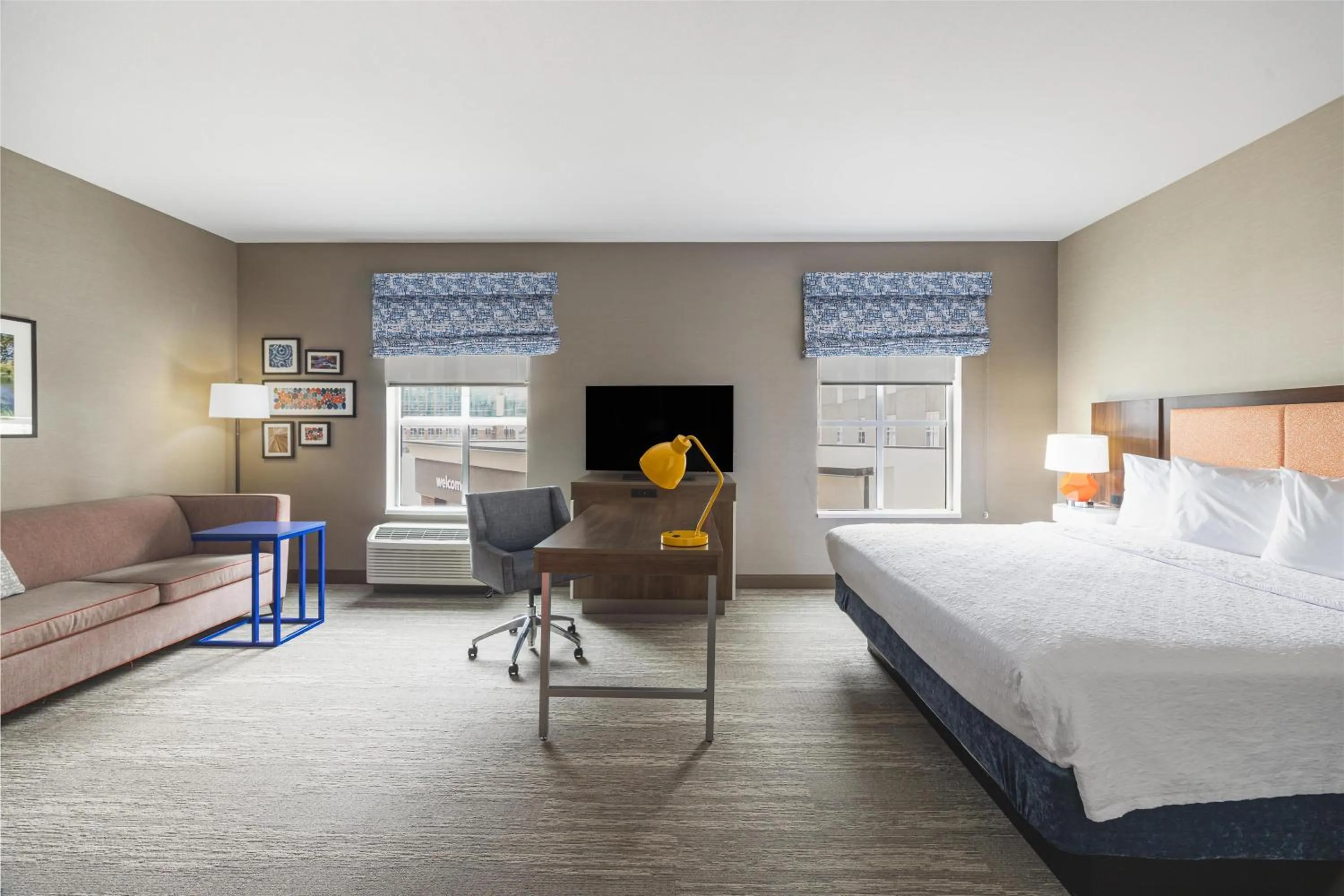 Bed in Hampton Inn And Suites Logan, Ut