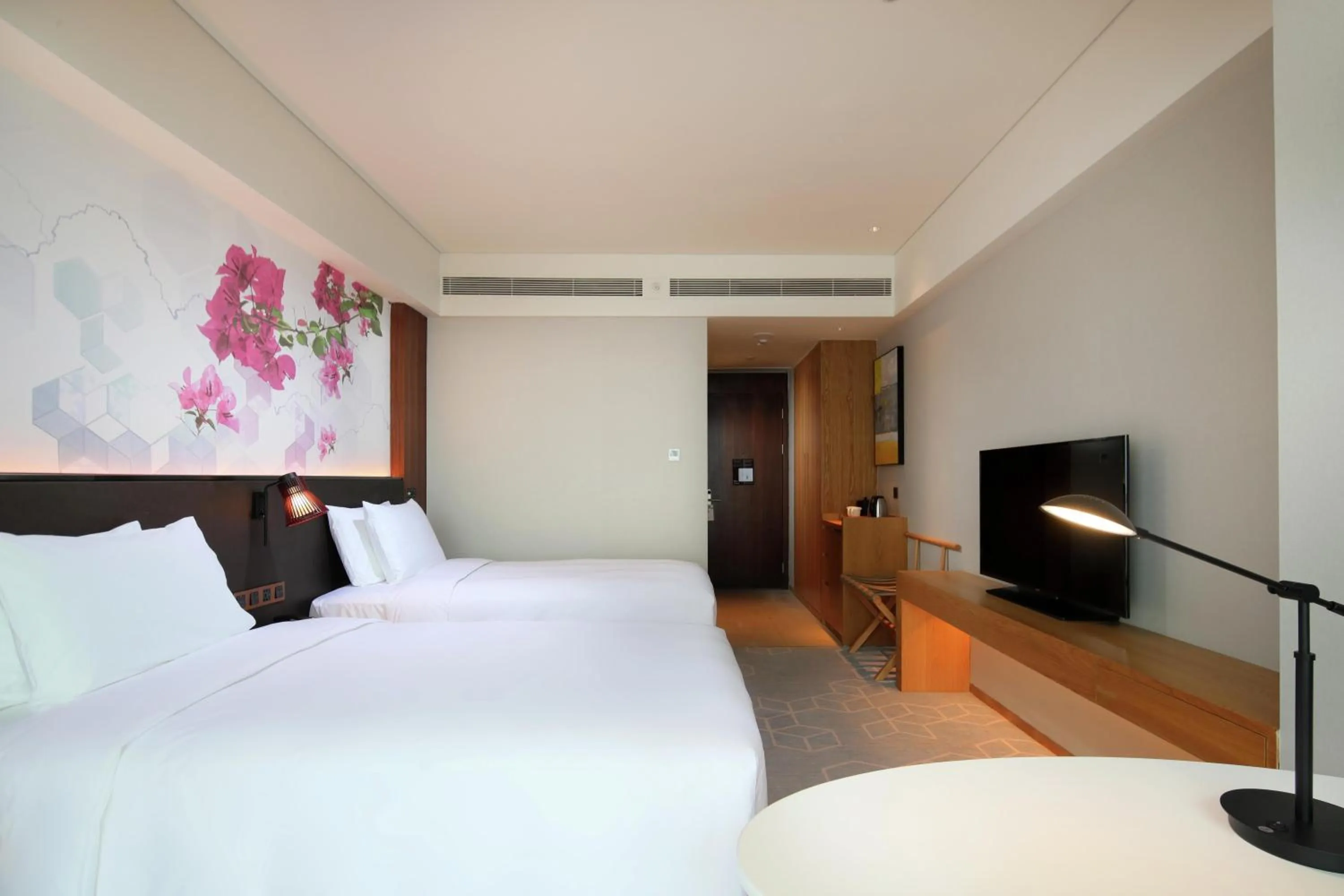 Bedroom, Bed in Hilton Garden Inn Zhuhai Hengqin